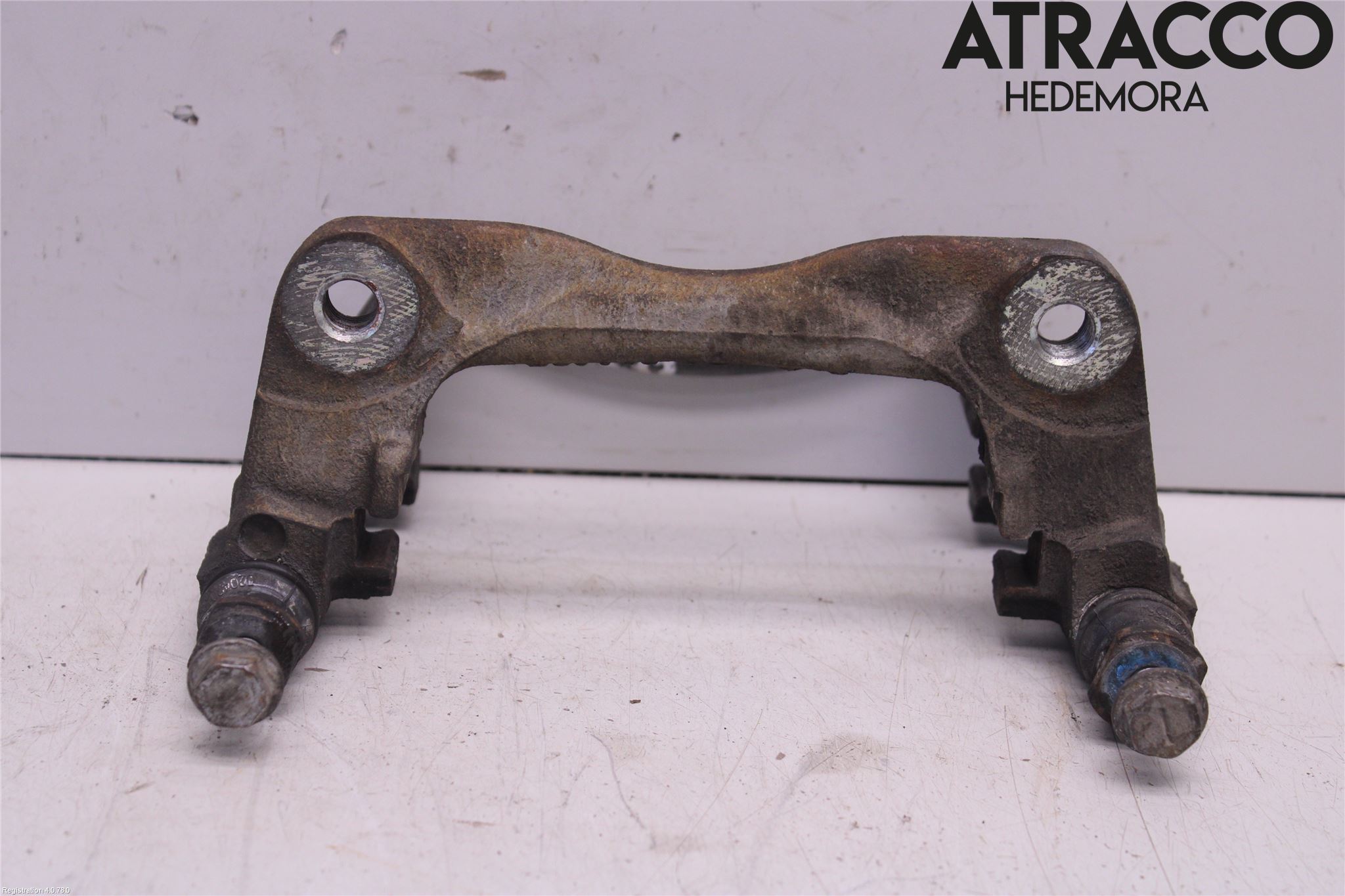 Toyota AURIS 13-19 Bromsokshållare