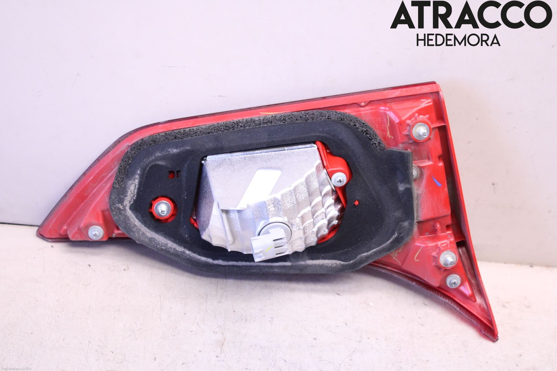 Toyota AURIS 13-19 Bakljus Lucka Hö
