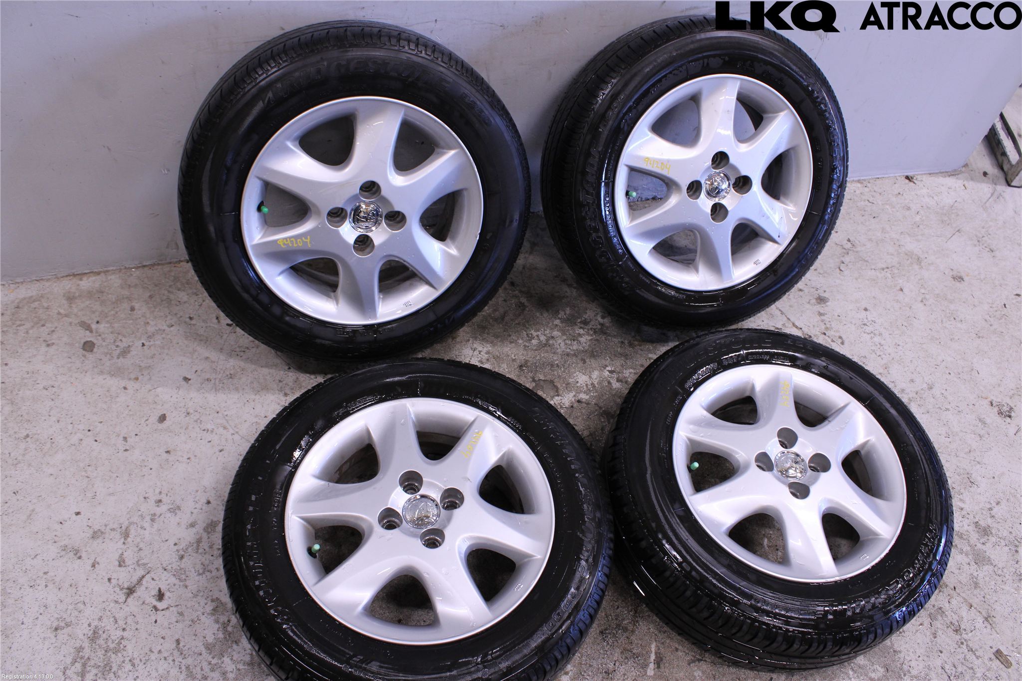 Toyota COROLLA 02-07 Sommardäck Alumfälg 4St