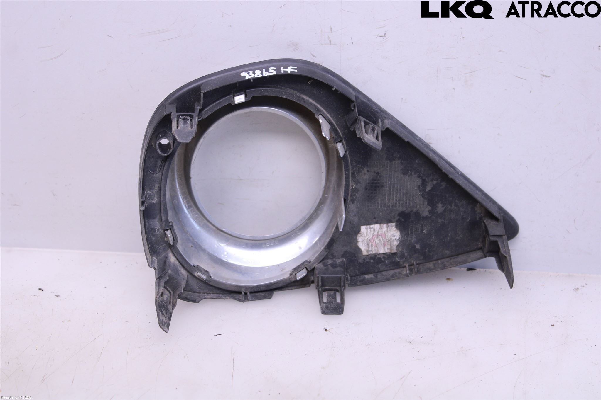 Toyota YARIS XP130 15-20 Dimljussarg Fram