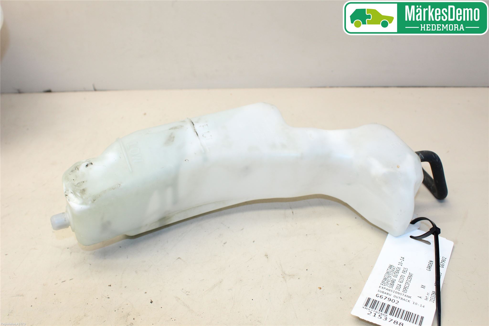 Subaru OUTBACK 10-15 Expansionstank