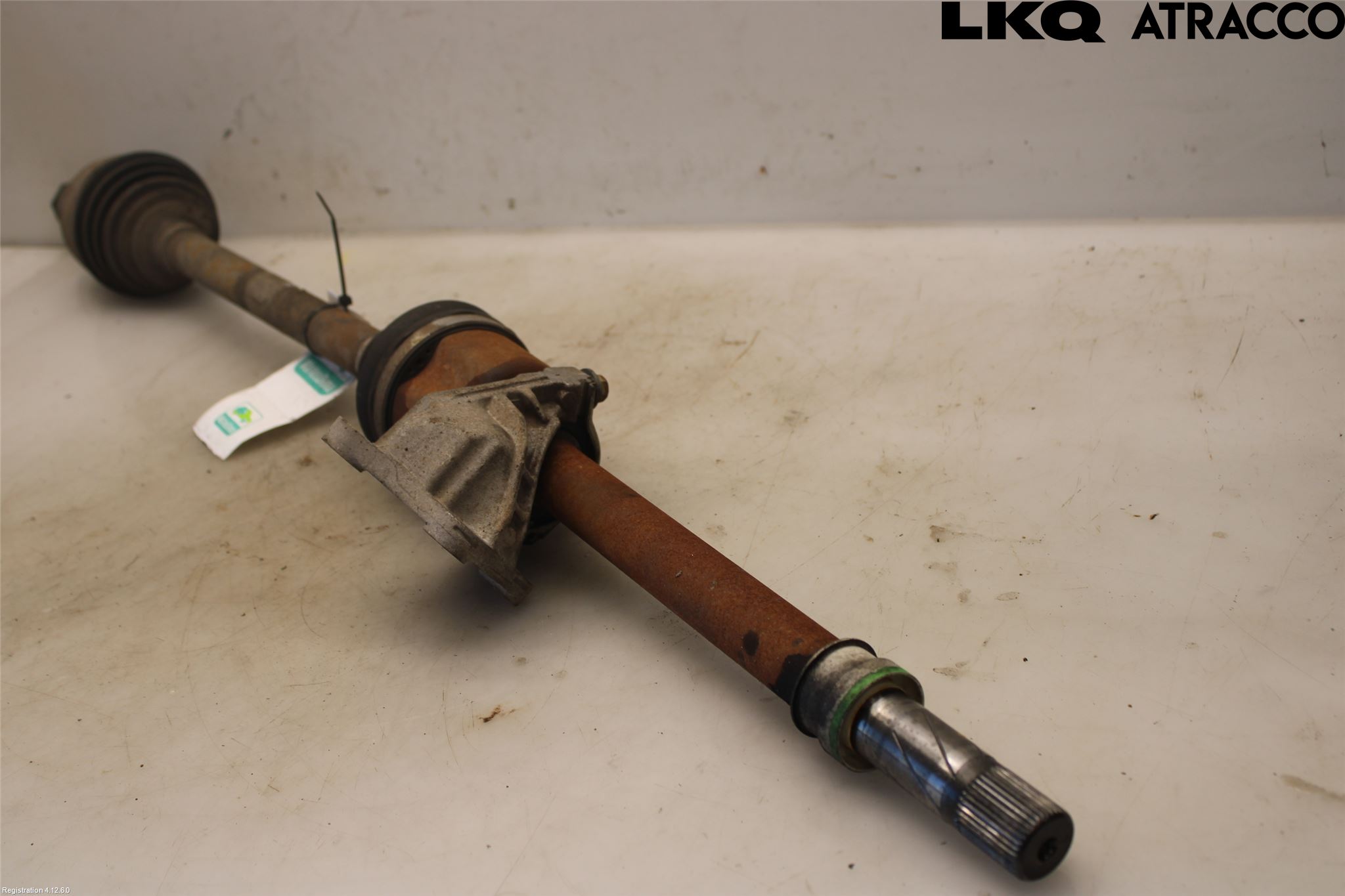 Nissan NV400 12-24 Drivaxel Fram Höger