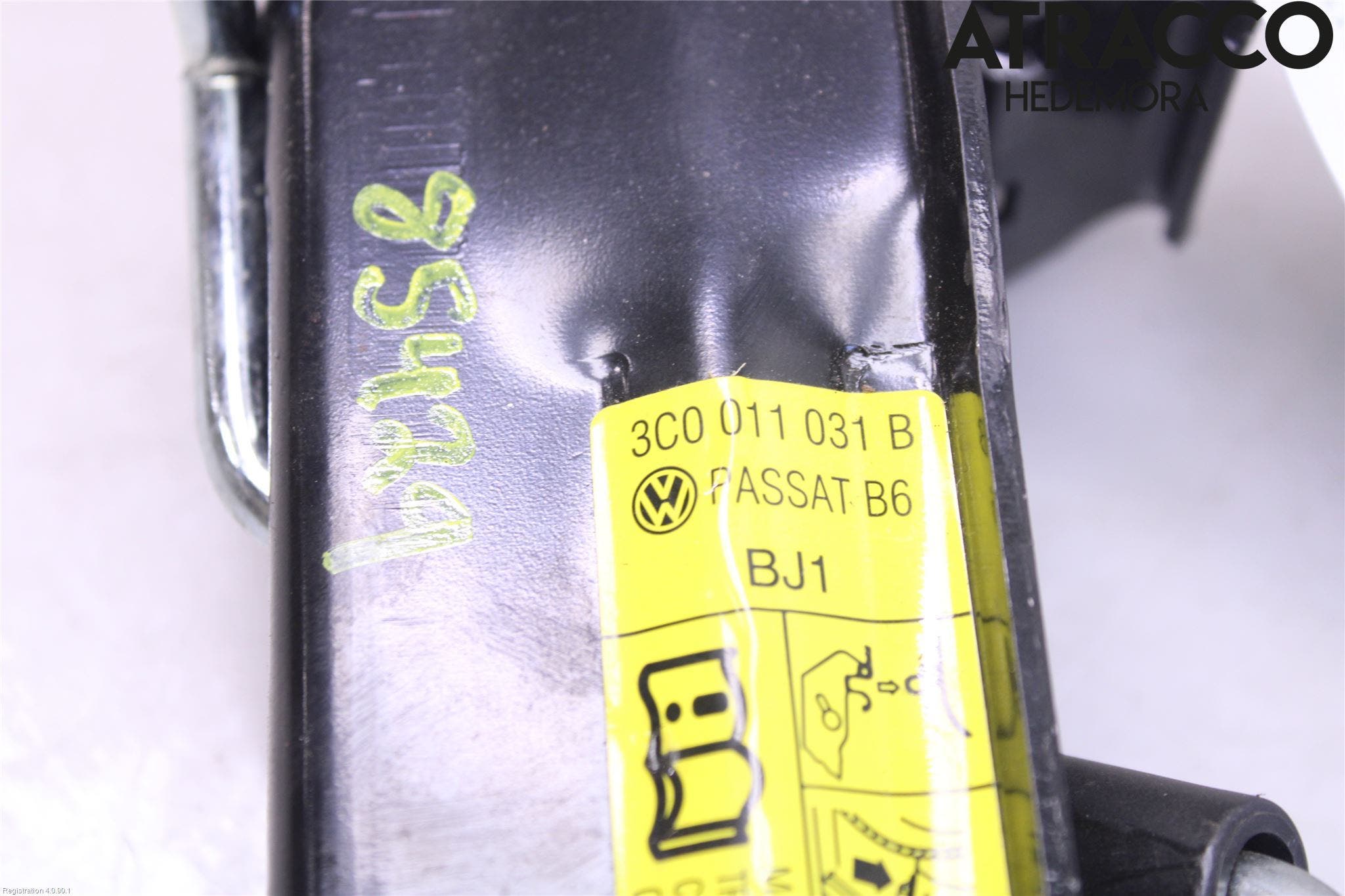 Volkswagen VW PASSAT 11-14 Domkraft