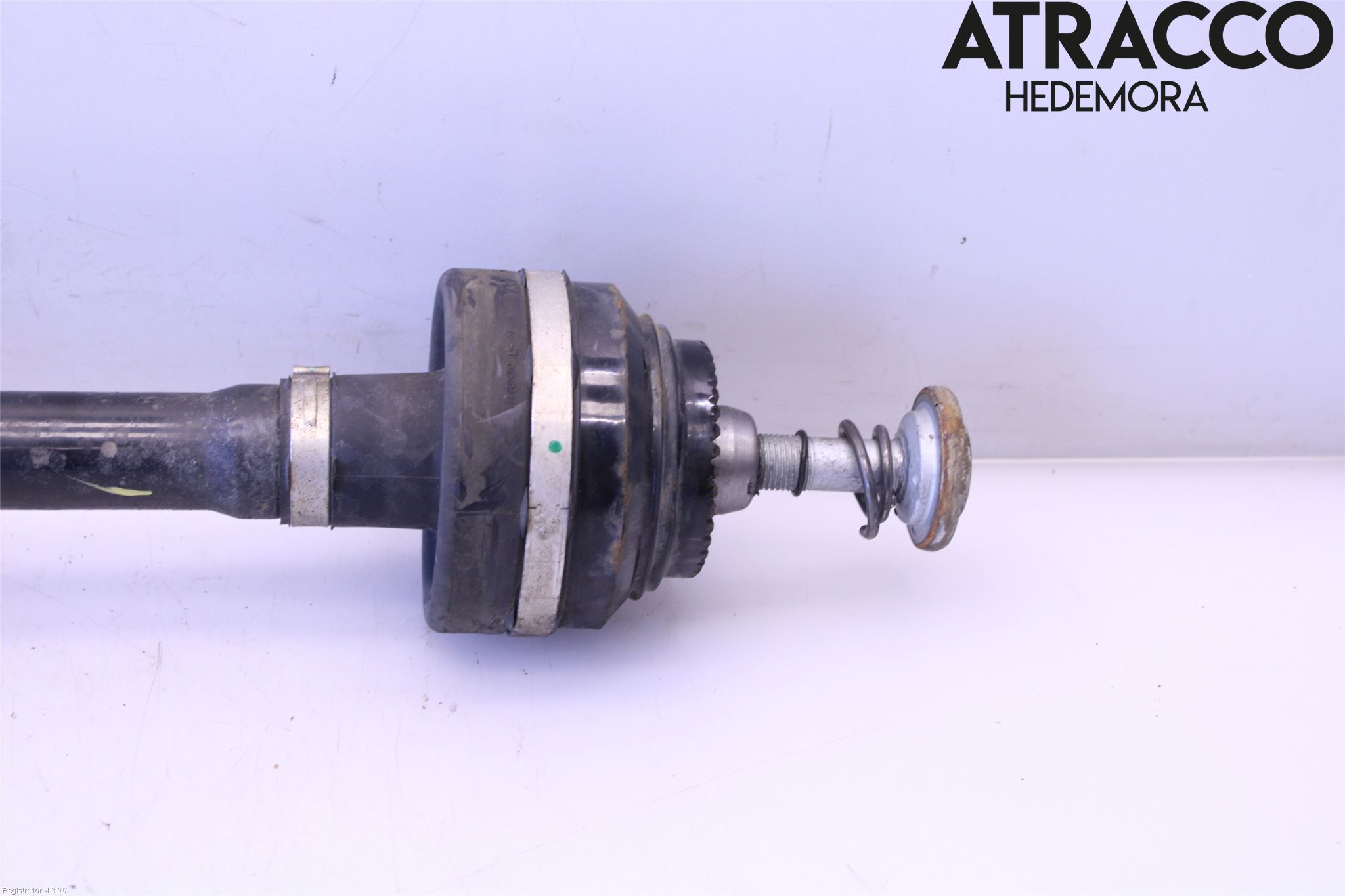 BMW 7 G11/G12 15-22 Drivaxel Bak Vänster