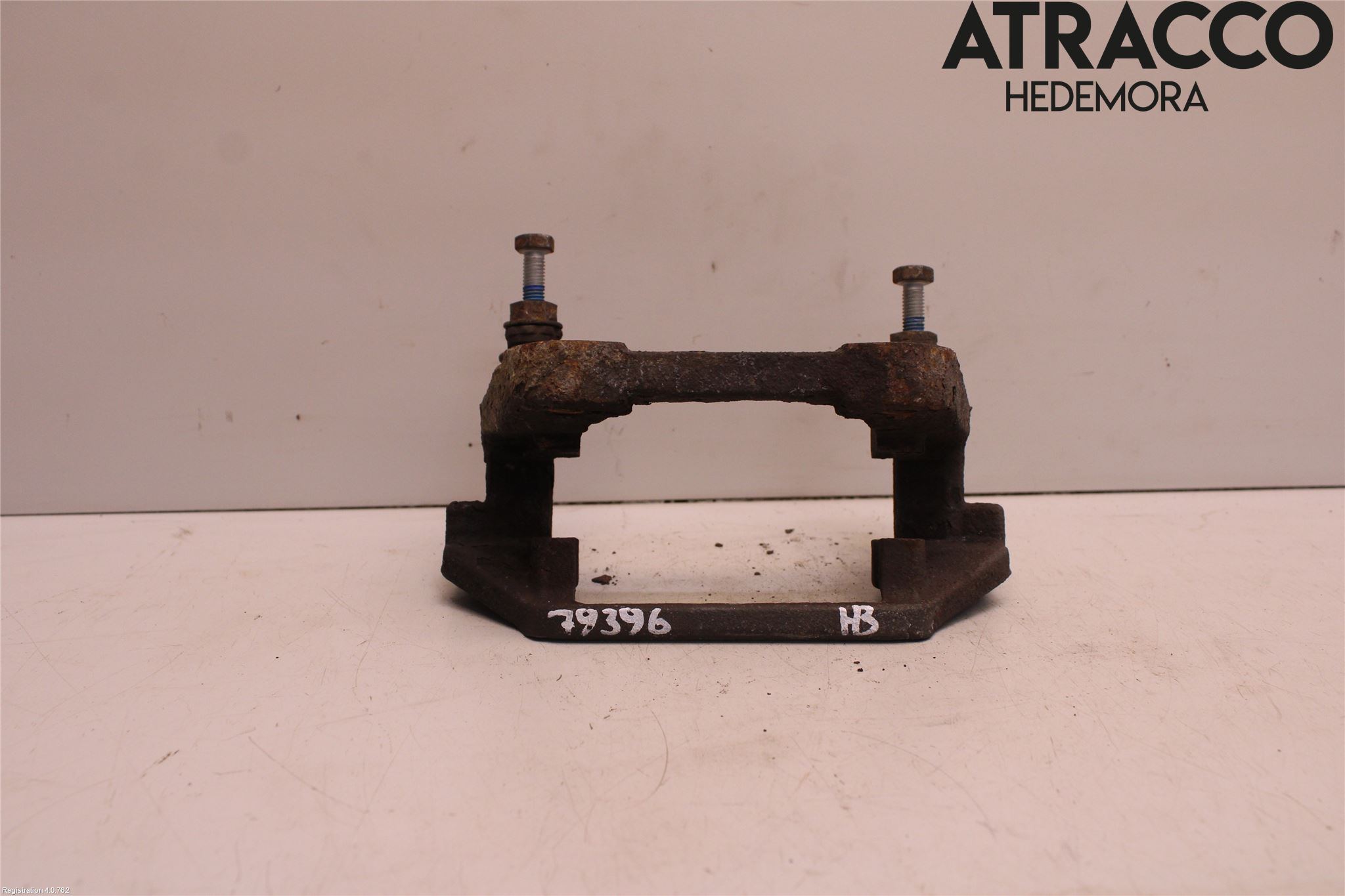 Volvo XC70 14-16 Bromsokshållare