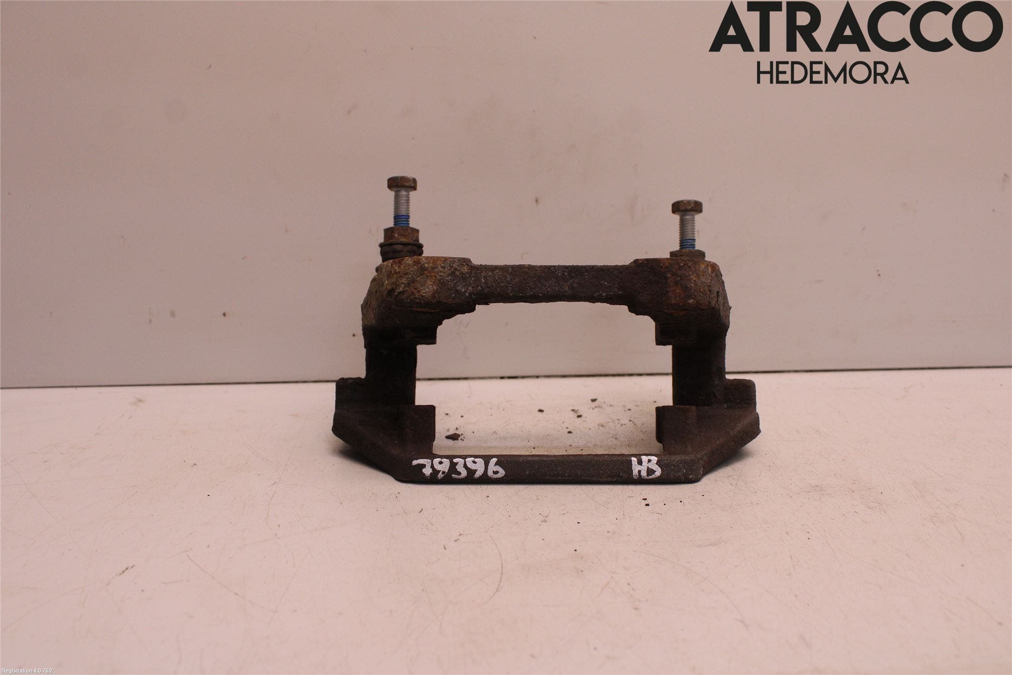 Volvo XC70 14-16 Bromsokshållare