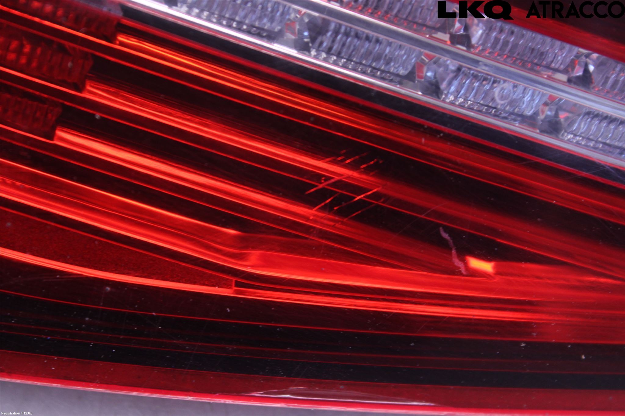 Volkswagen VW PASSAT 15-19 Bakljus Lucka Vä