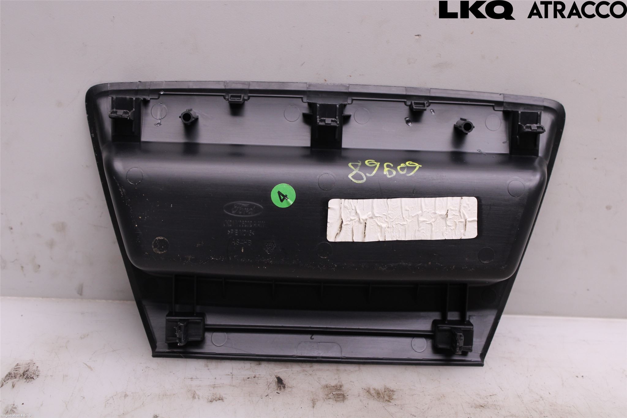 Ford TRANSIT/TOURNEO CUSTOM 13-24 Instrumentbräda Förvaringsfack