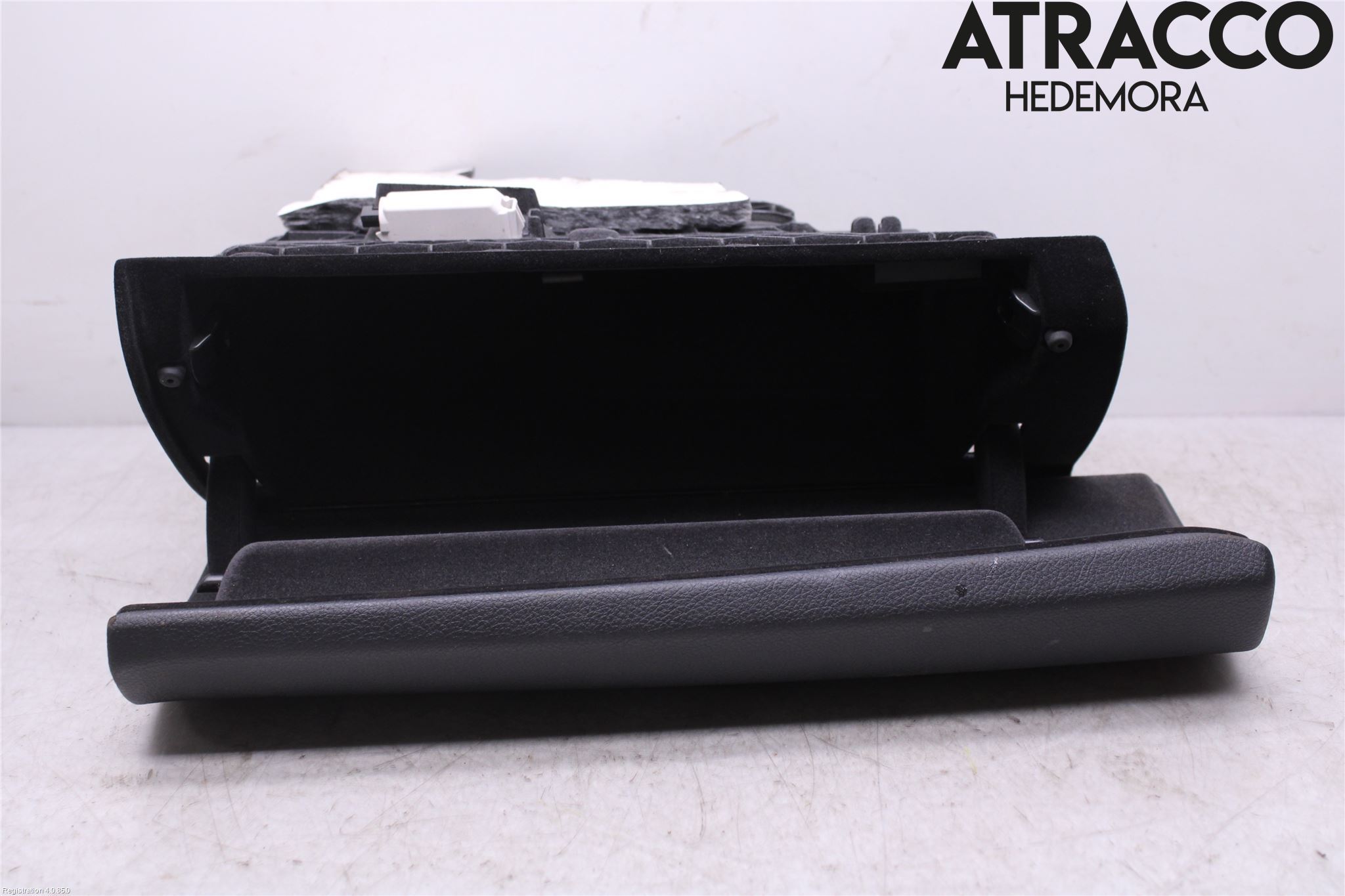 BMW 3 F30/F31/F80 12-19 Handskfack