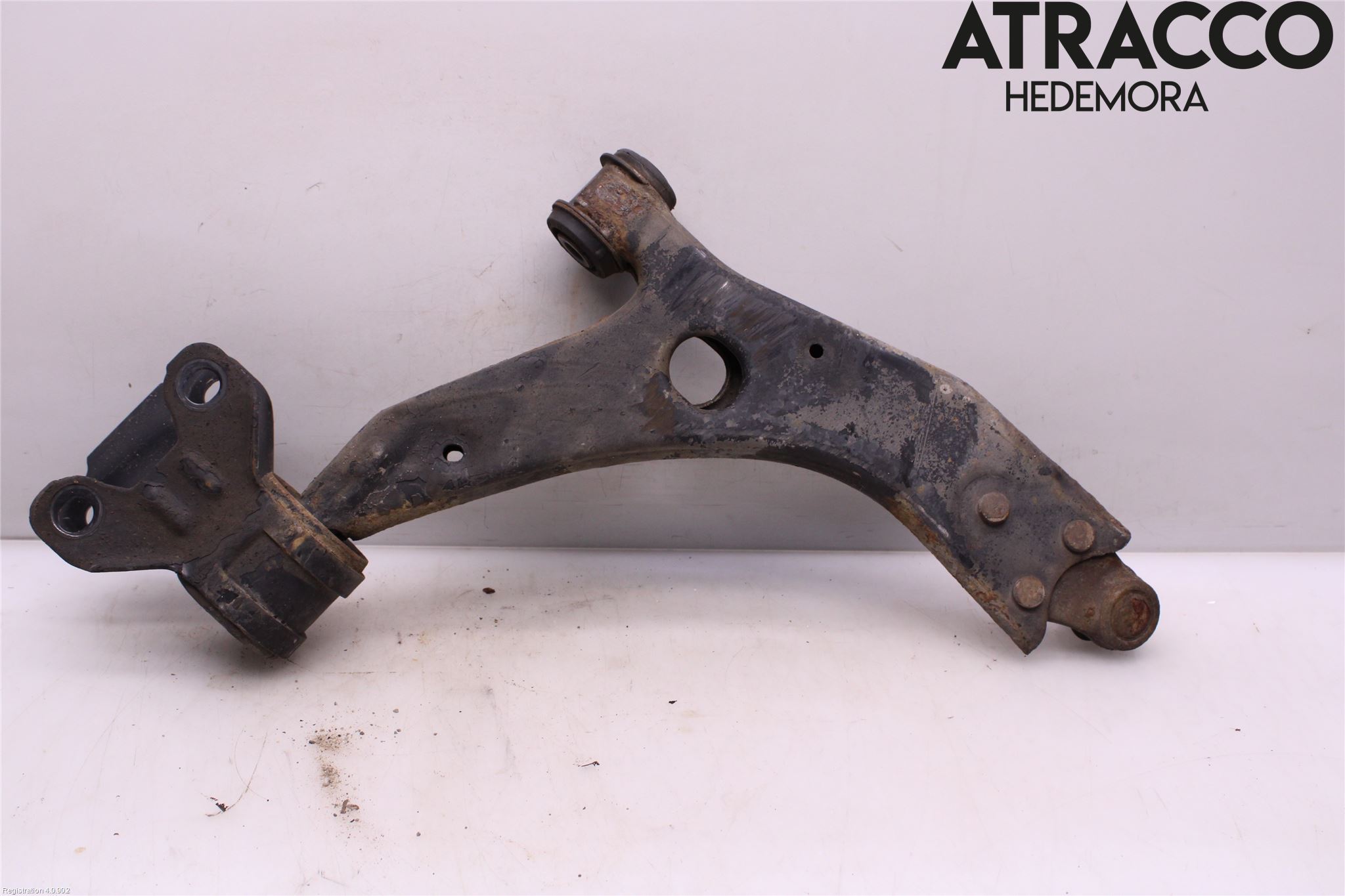 Ford FOCUS 11-14 Bärarm Fram Undre Vä