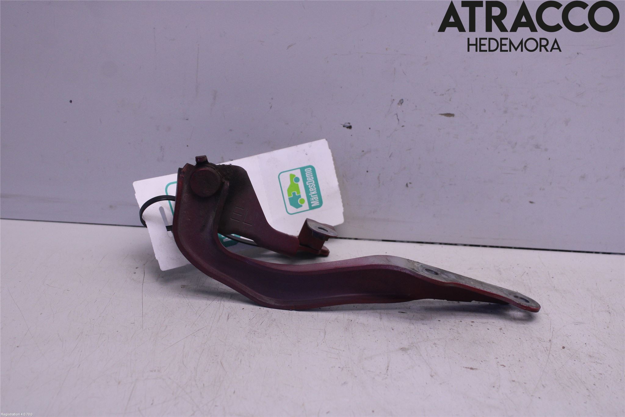 Subaru OUTBACK 10-15 Huvgångjärn