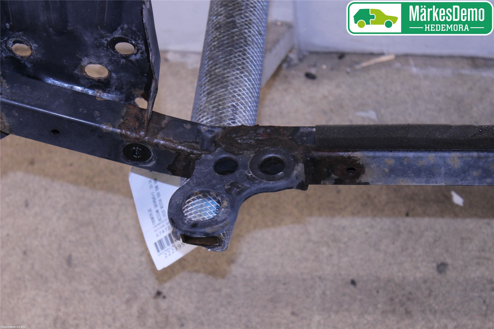 Nissan QASHQAI+2  10-14 Frontplåt