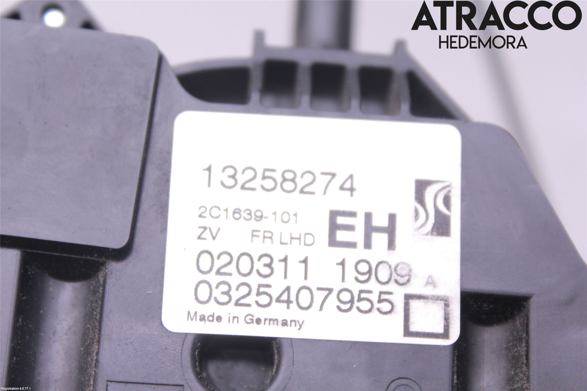 Opel MERIVA B 10-17 Låskista-Dörrlås