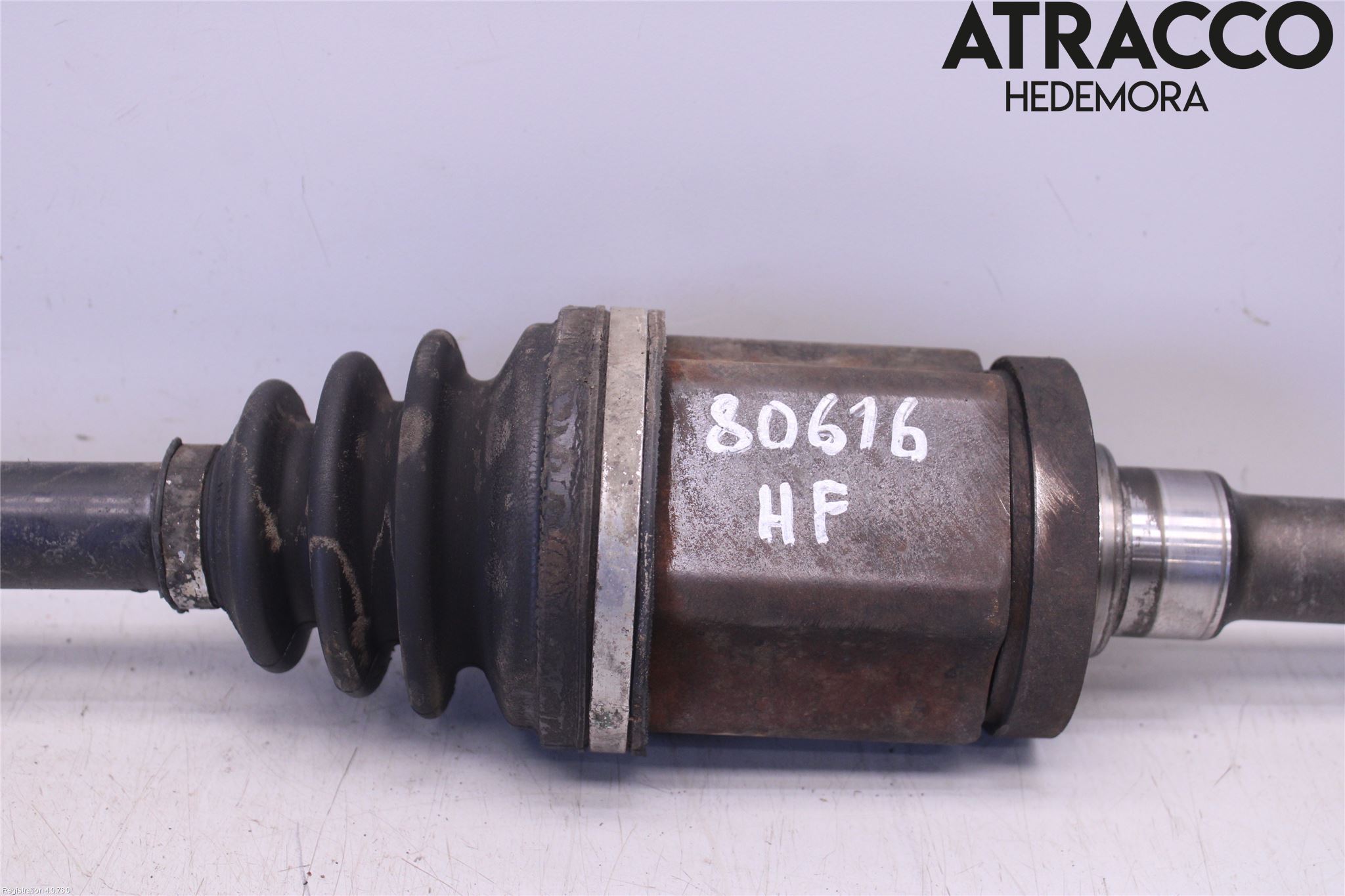 BMW X3 E83     03-10 Drivaxel Fram Höger