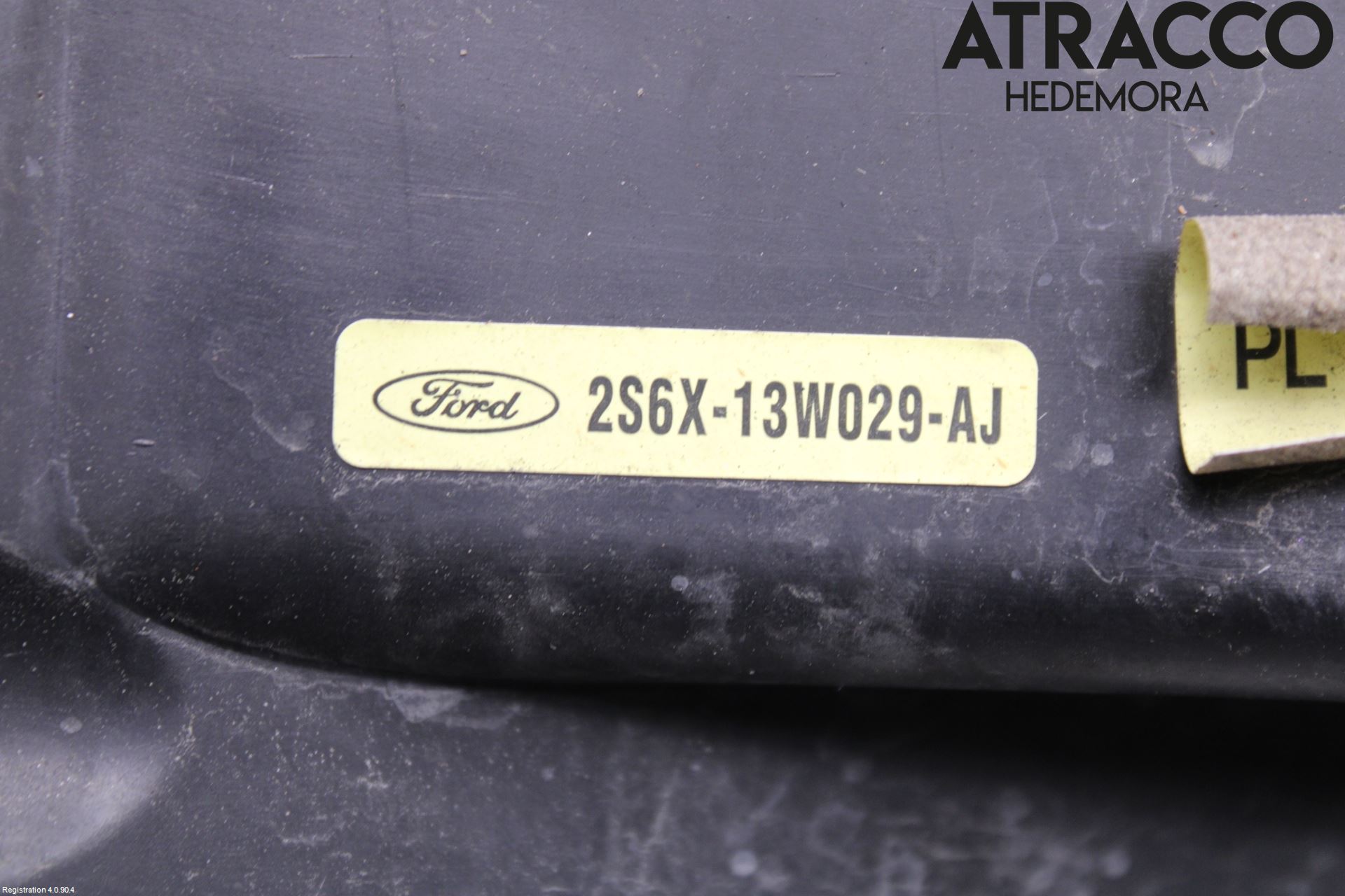 Ford FIESTA     02-05 Strålkastare Höger