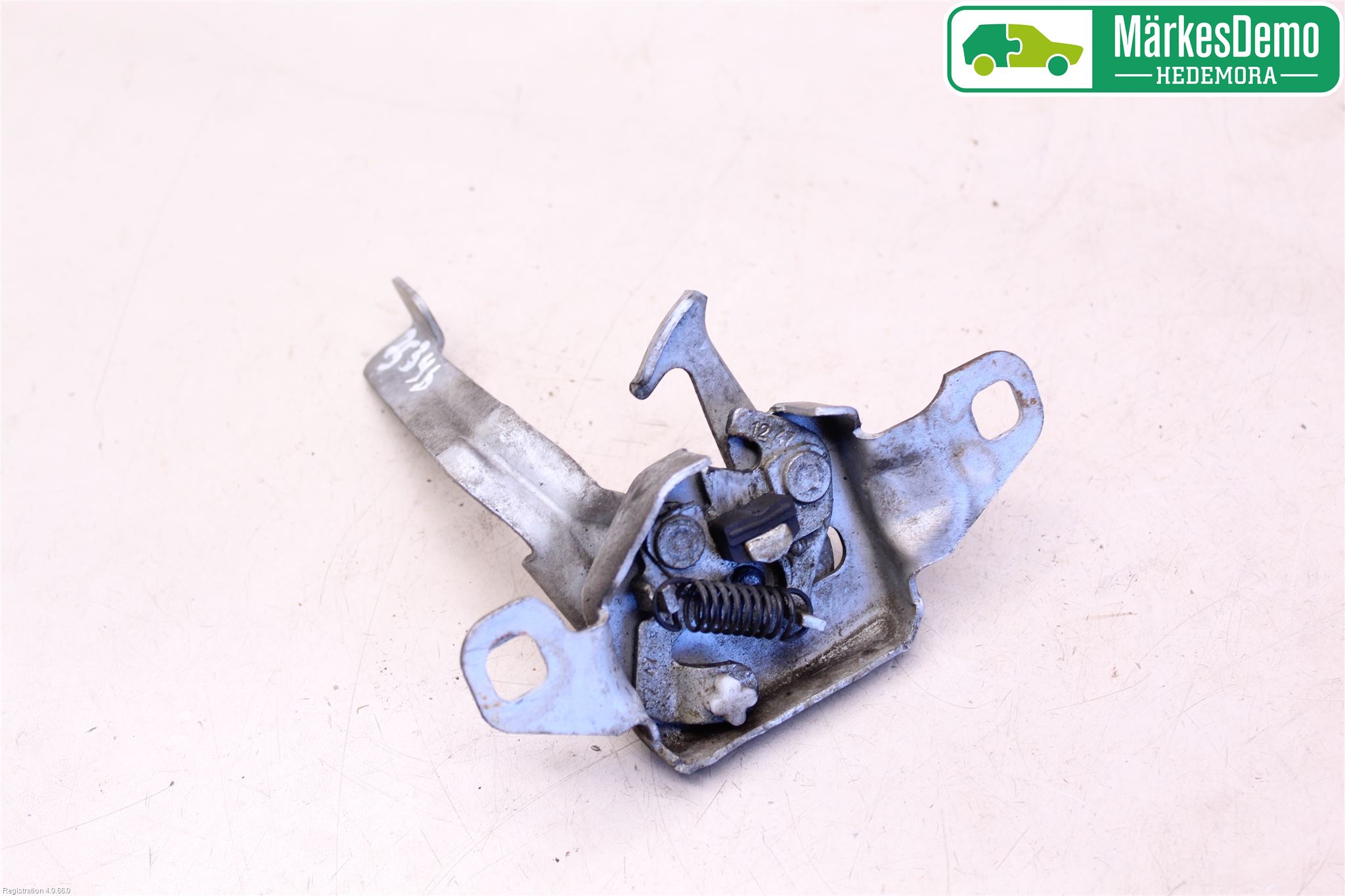 Dacia LODGY 12-18 Huvlås