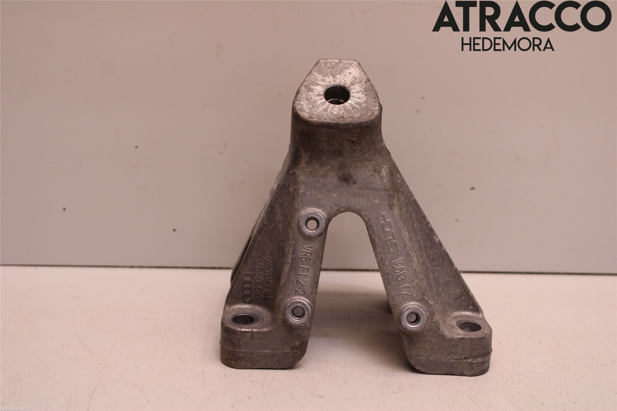 Audi A4 12-15 Motorfäste