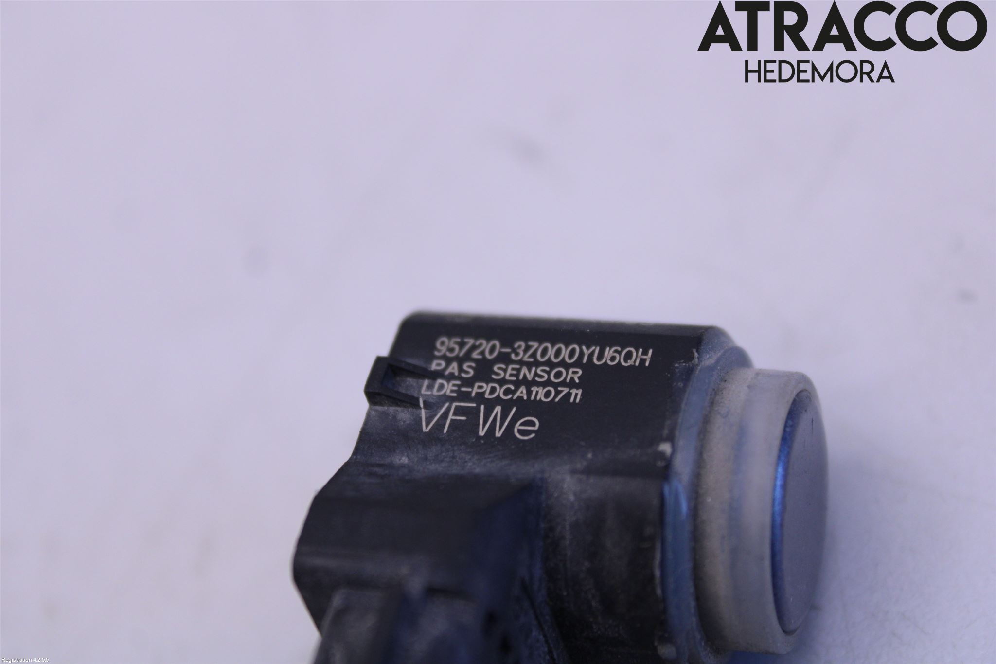 Hyundai i40 08-15 Parkeringshjälp Frontsensor