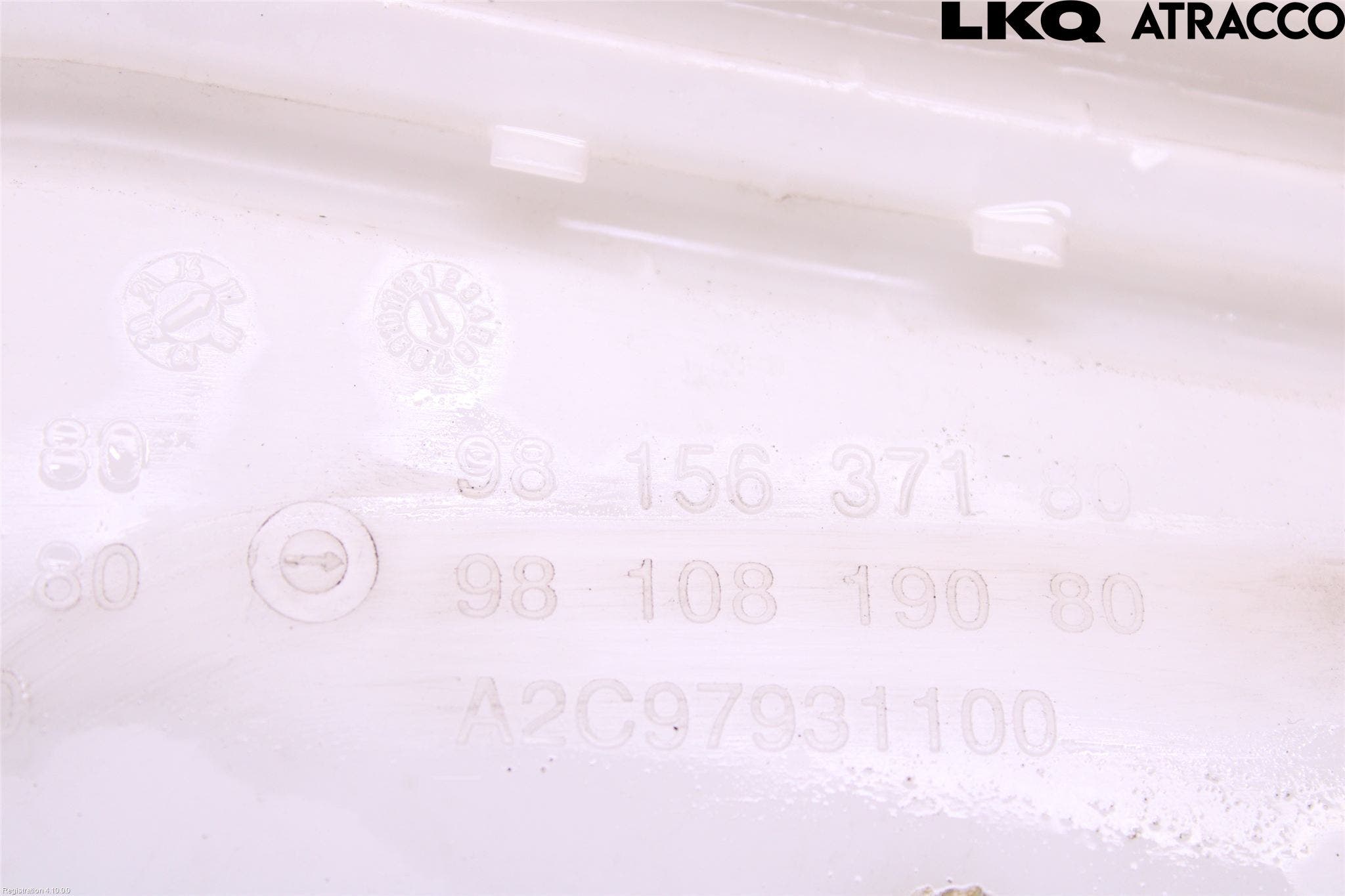 Peugeot 3008 17-24 Spolartank Vindruta