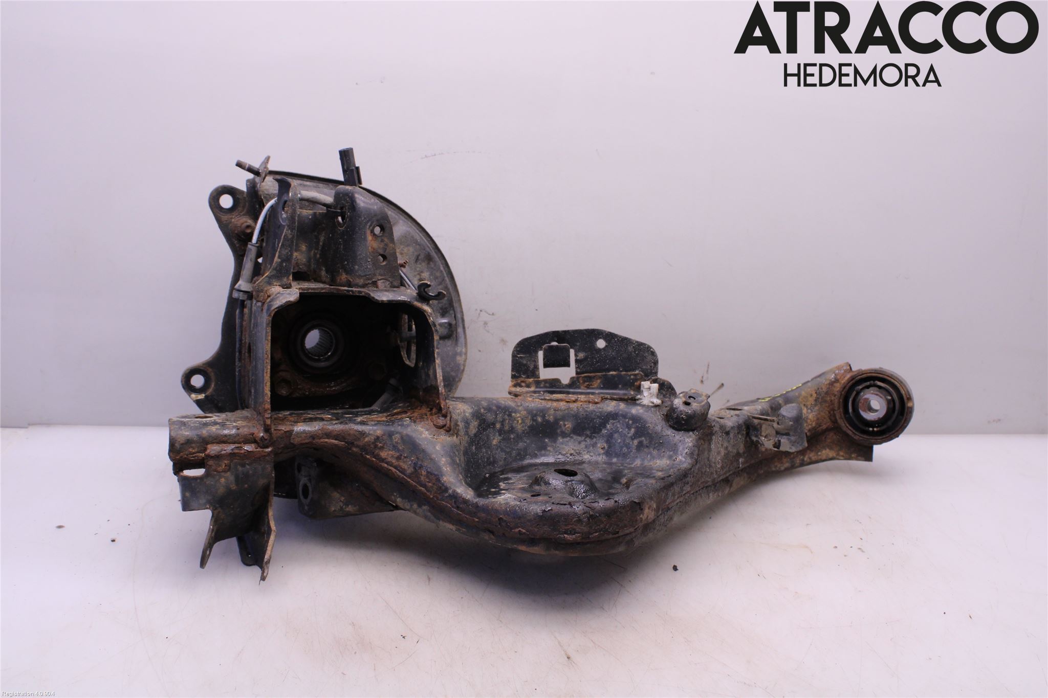 Nissan X-TRAIL 14-21 Bärarm Bak Vänster