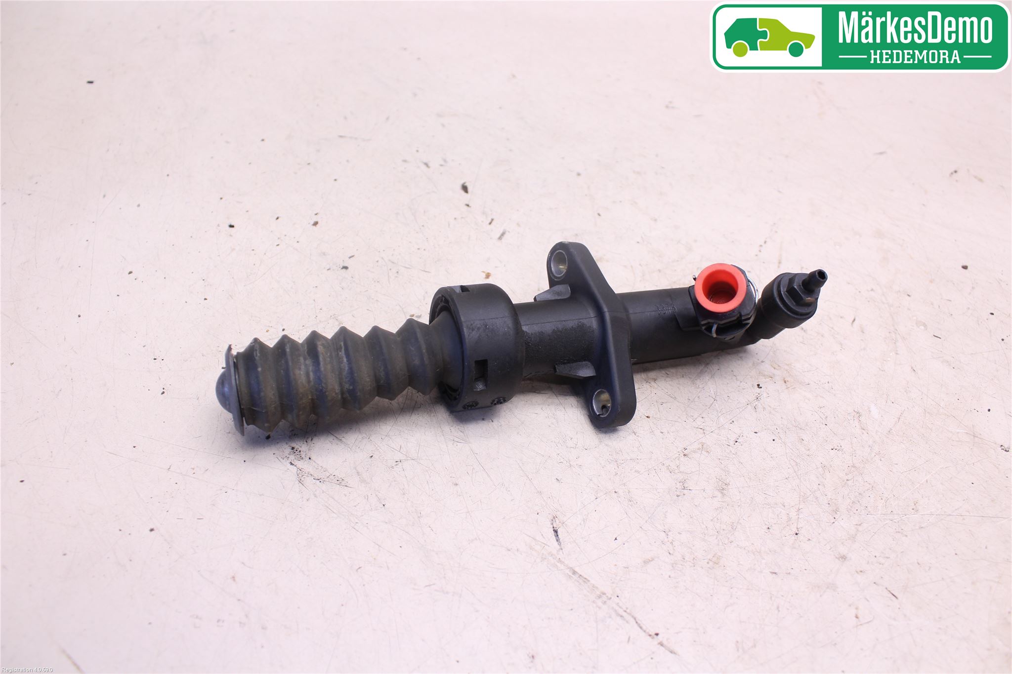 Peugeot PARTNER 16-18 Kopplingscylinder Slav