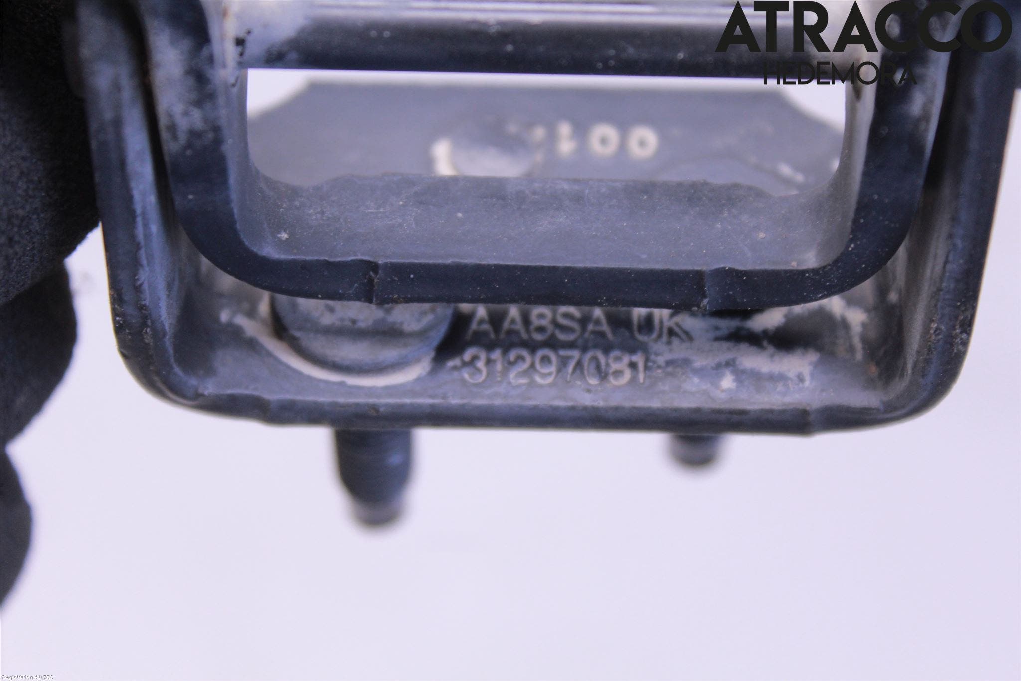 Volvo XC60 09-13 Bakluckegångjärn Hö