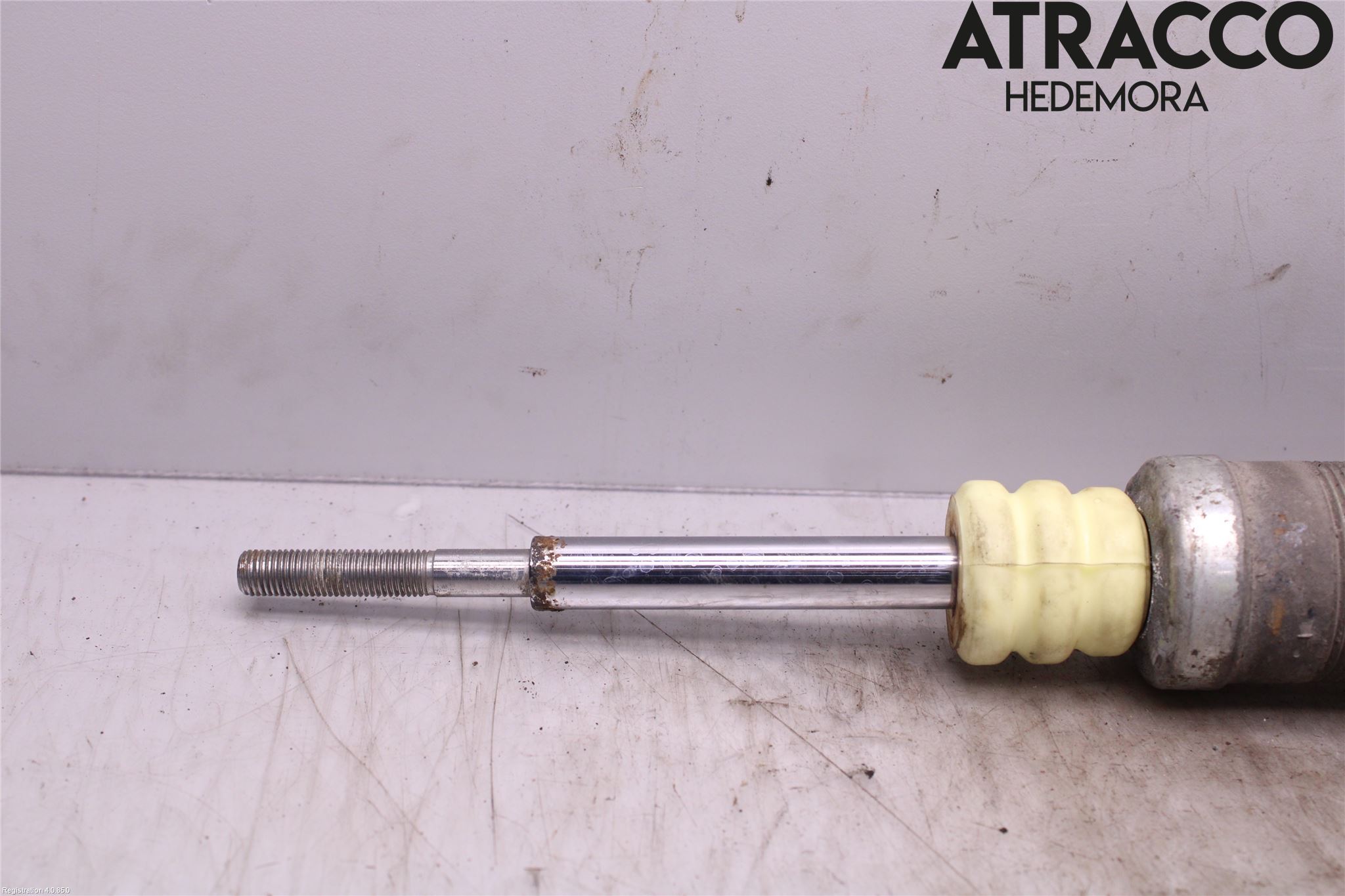 BMW 1 E87/81 5D/3D 03-11 Stötdämpare Bak