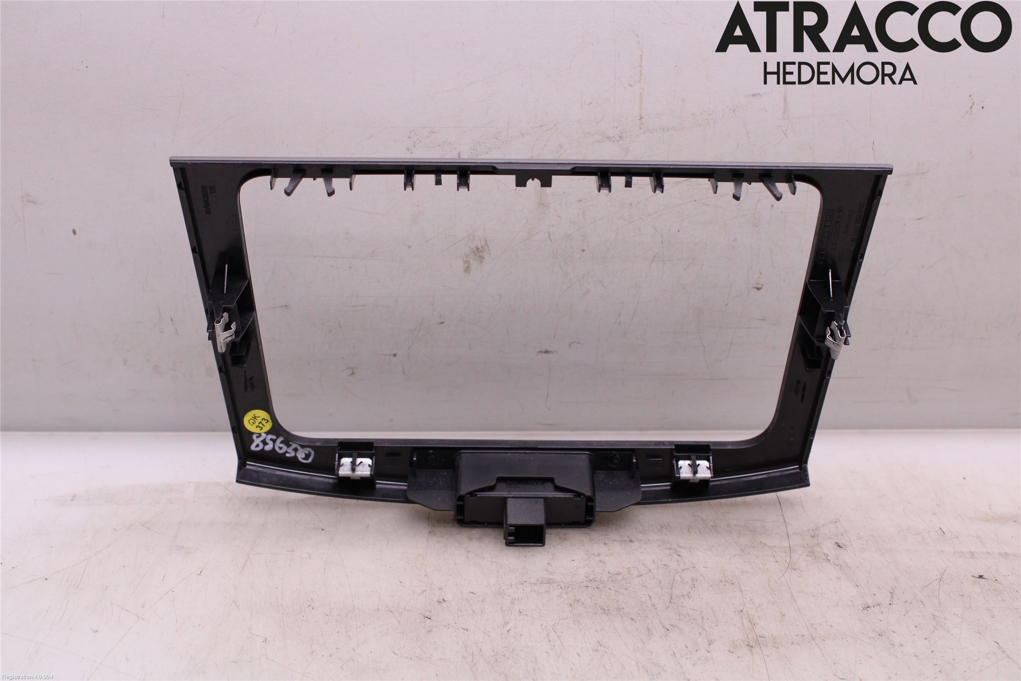Volkswagen VW PASSAT 11-14 Instrument-Radio Sarg