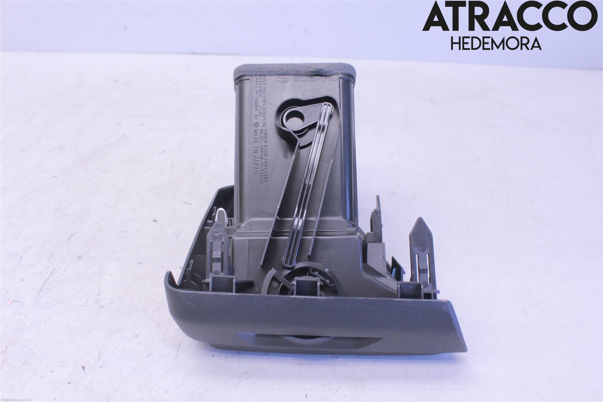 Subaru IMPREZA V 18- Defrosterkanal-Munstycke