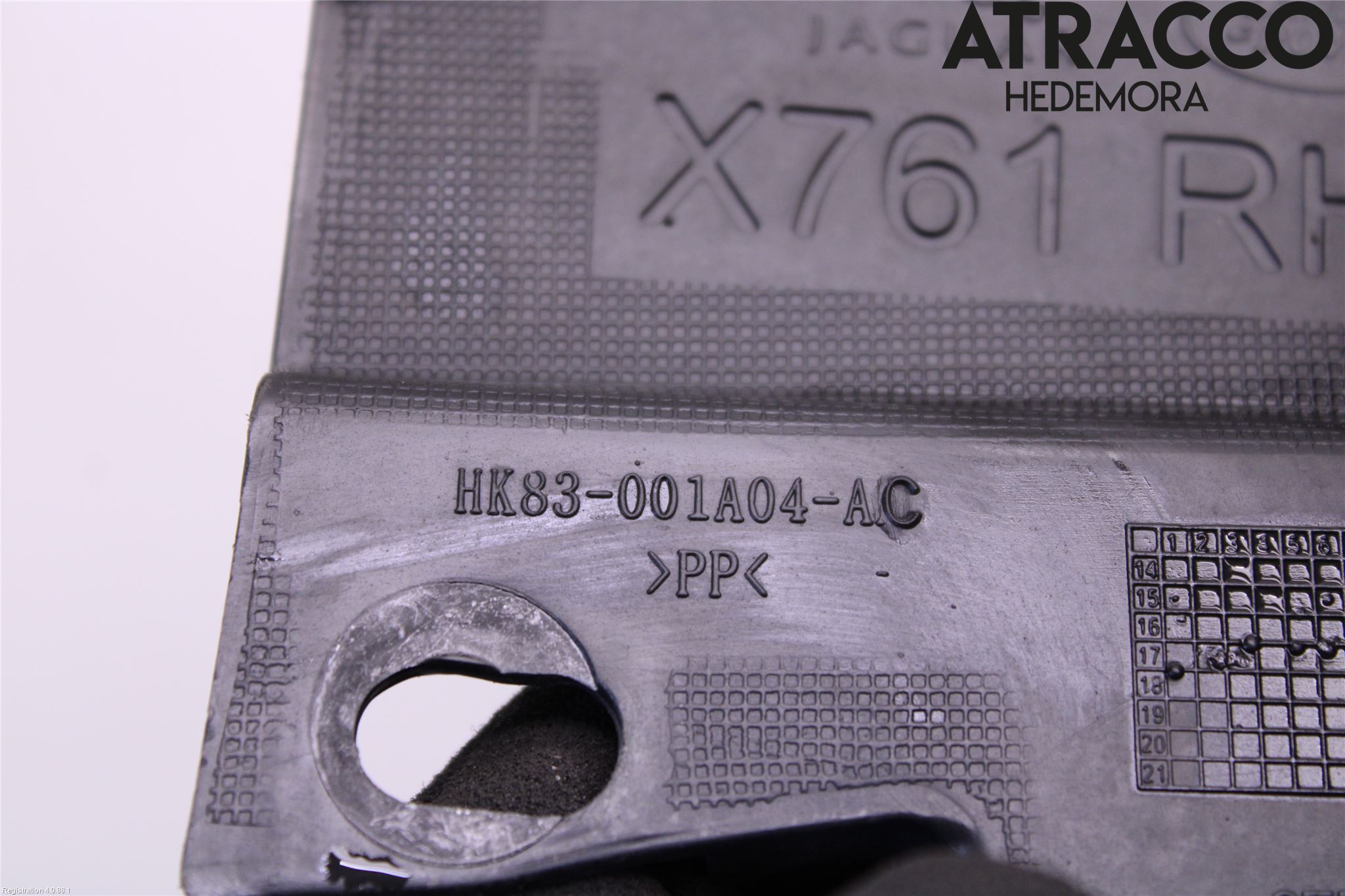 Jaguar F-PACE Deflektor Plåt-Plast Kylning