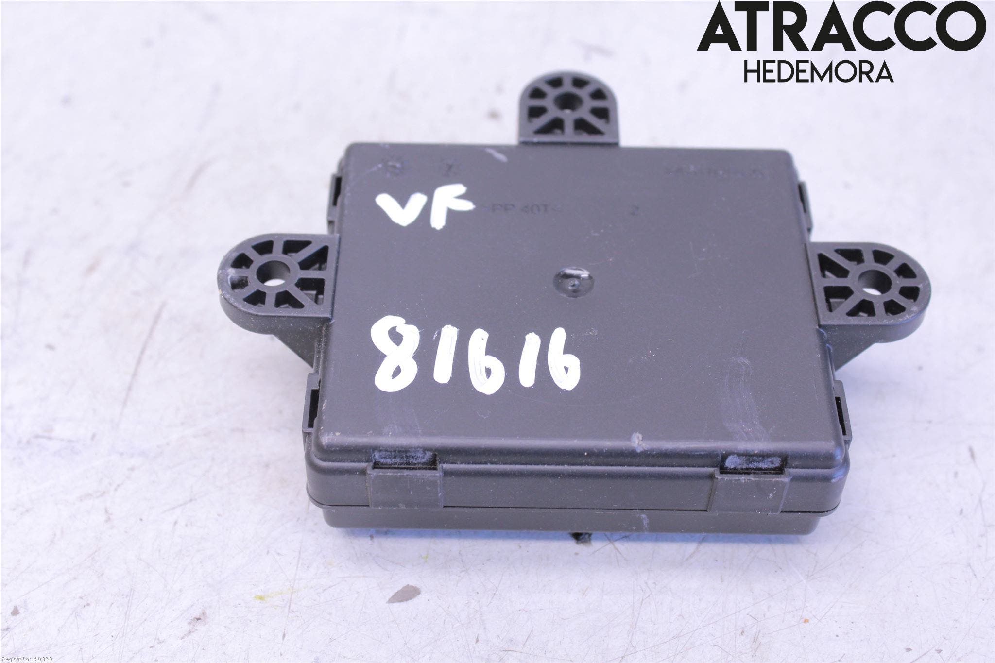 Volvo V60 14-18 Styrenhet Dörr