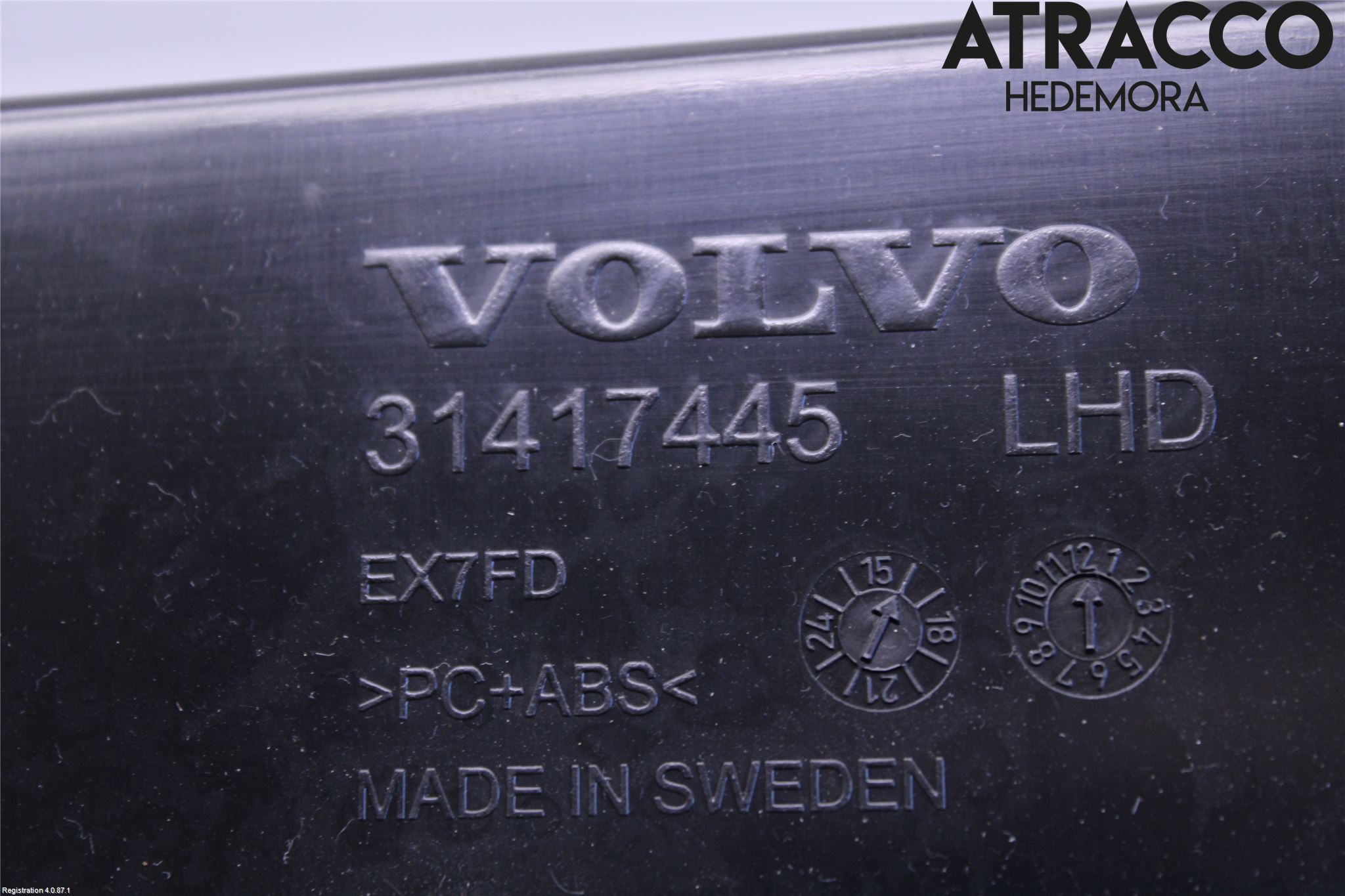 Volvo V90 17->> Handskfack