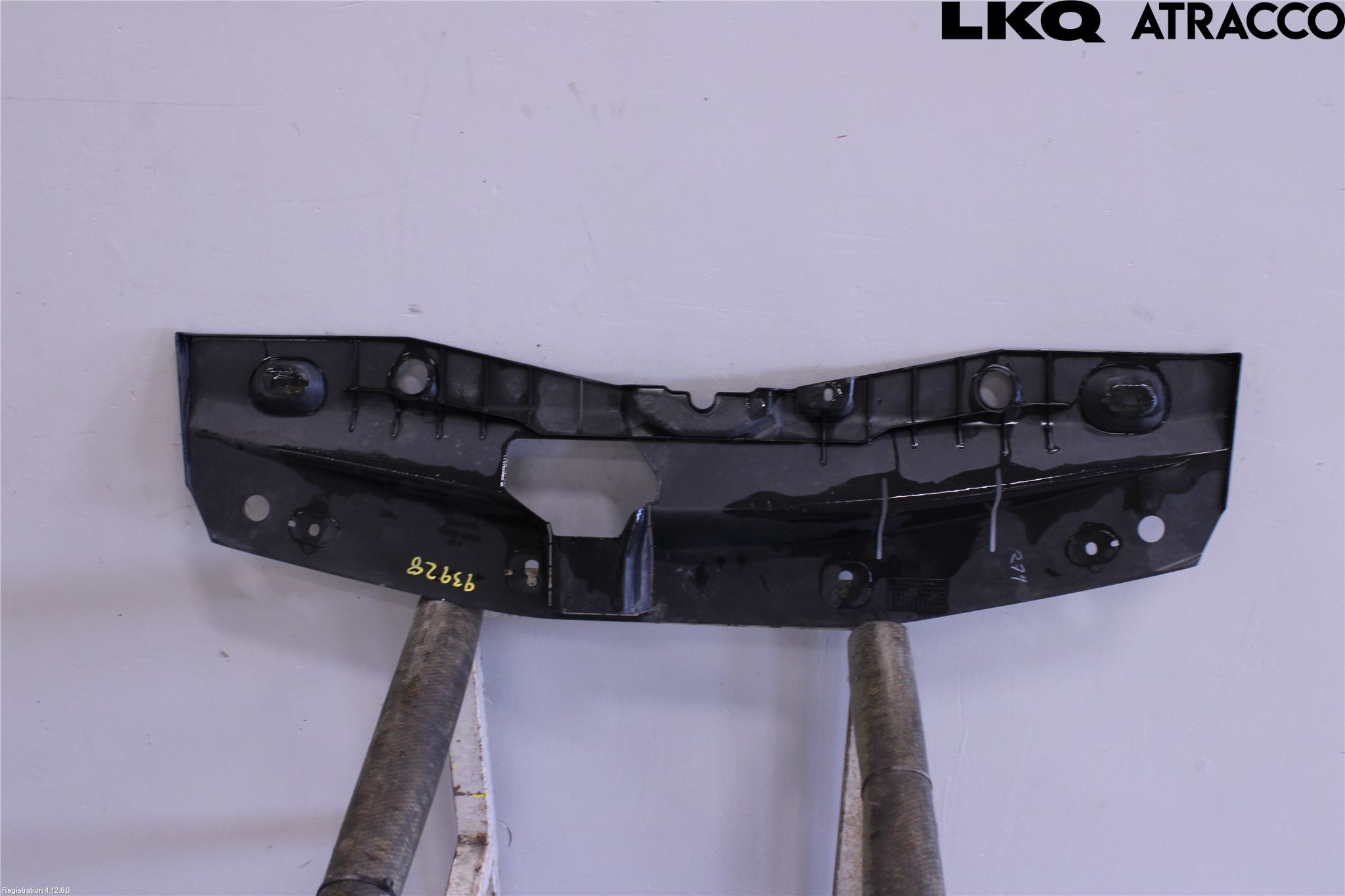 Toyota AVENSIS 16-18 Täckplast Front