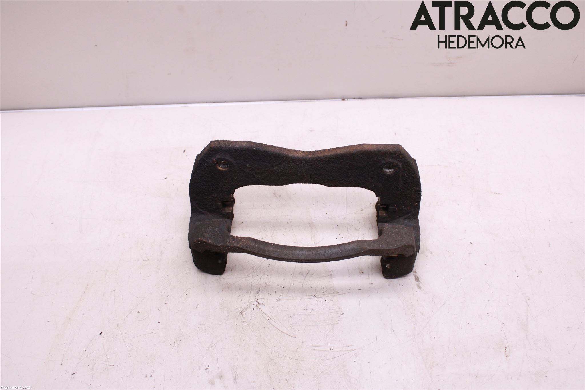 Toyota RAV4 13-18 Bromsokshållare