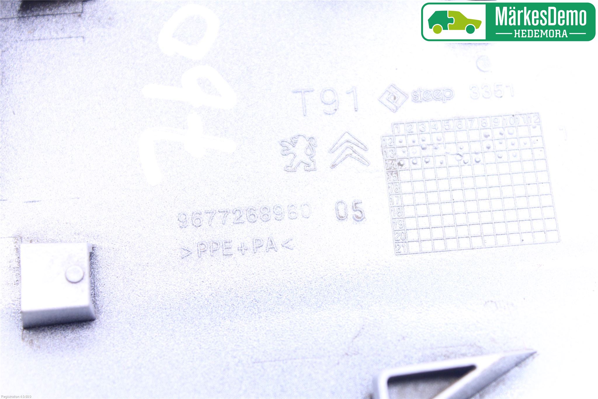 Peugeot 308 14-21 Tanklucka