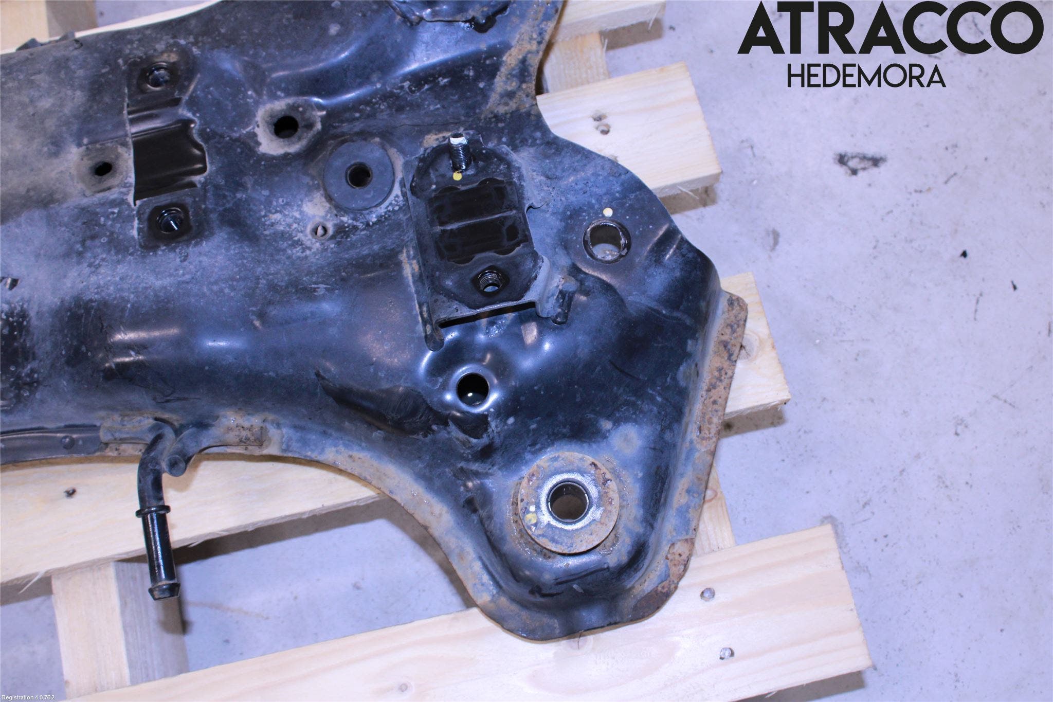 Kia CARENS III 13-19 Framvagnsbalk