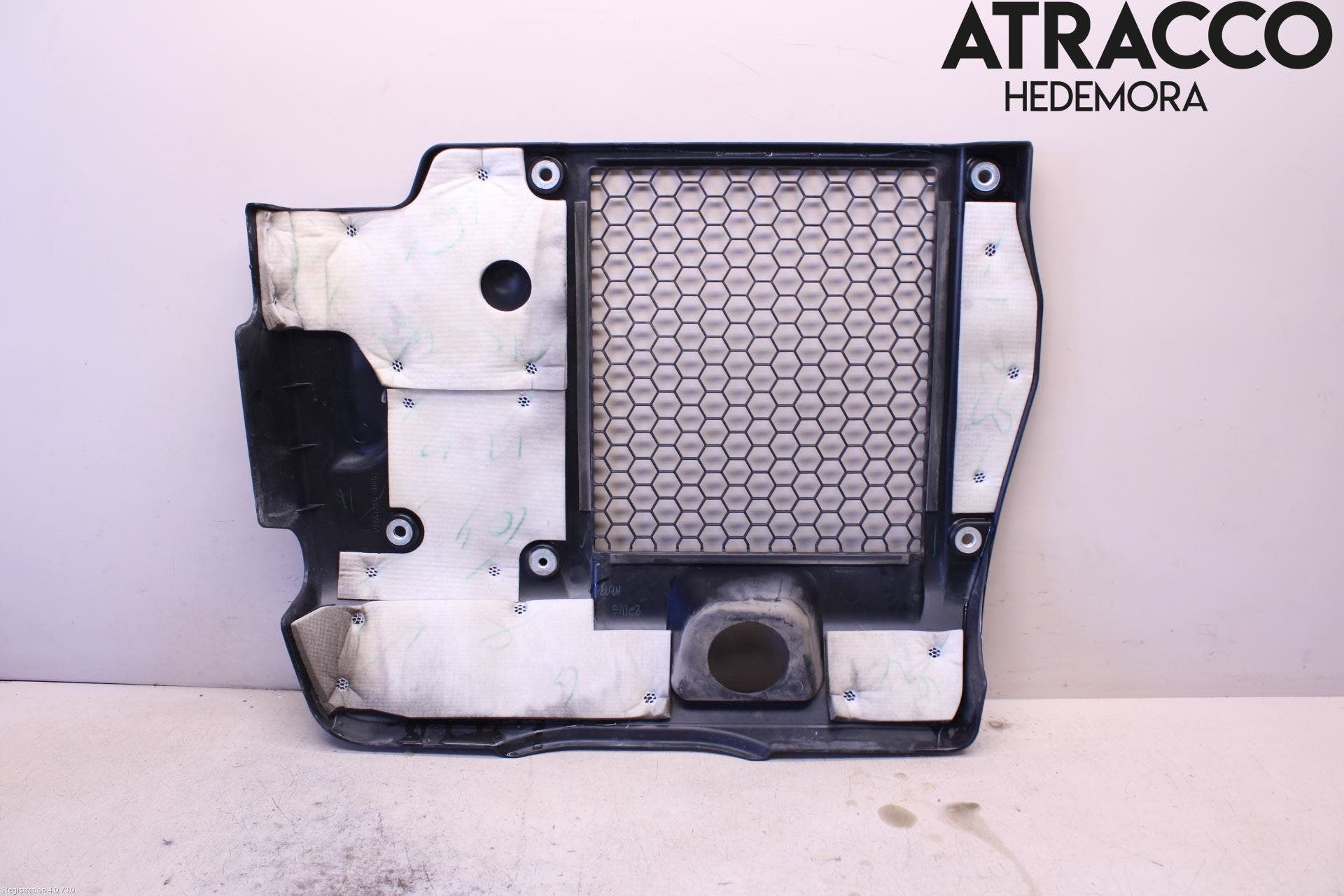 Toyota HILUX 05-16 Motorkåpa