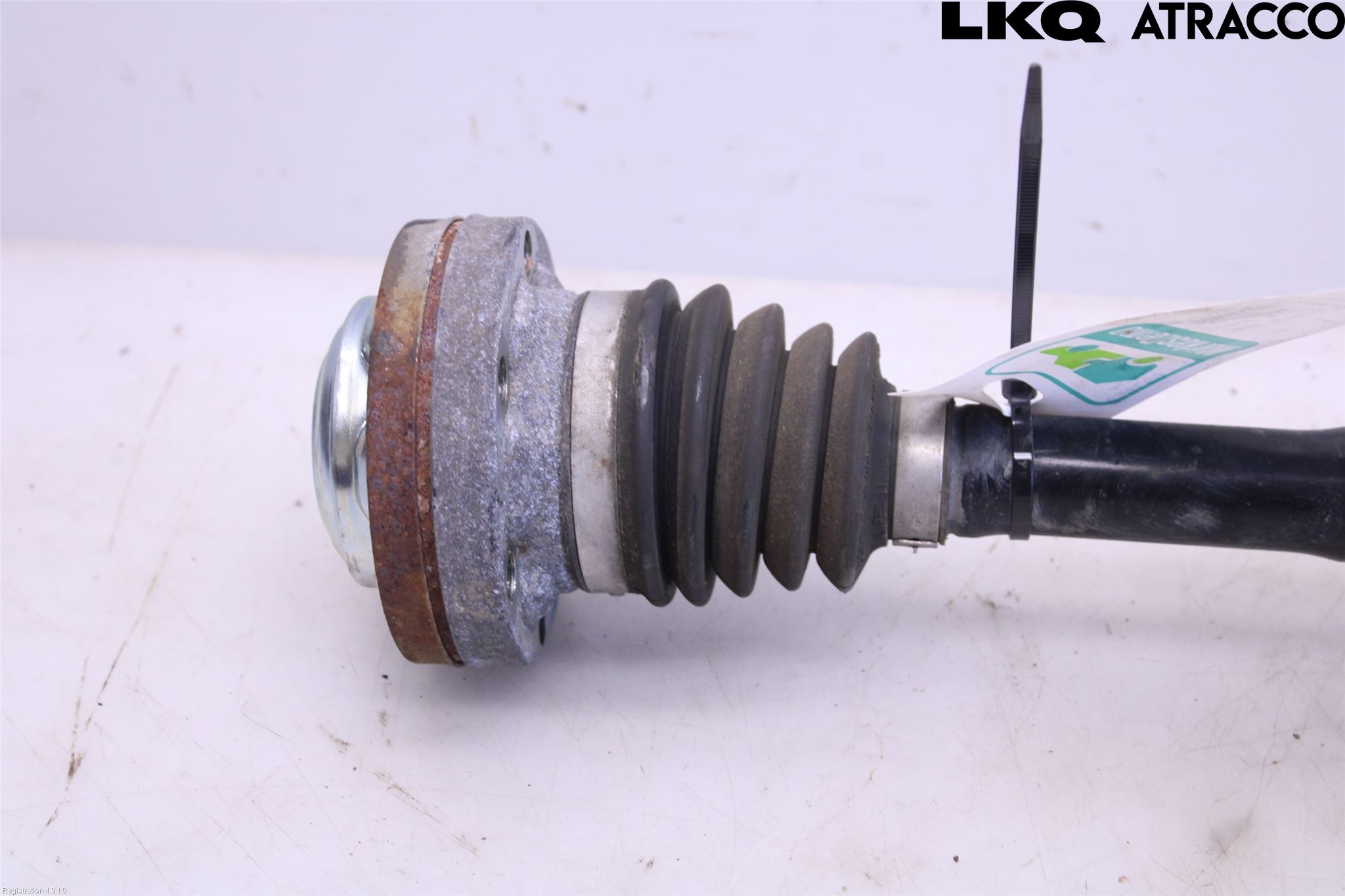 Volkswagen VW TRANSP/CARAVELLE (T6) 16-22 Drivaxel Bak Höger