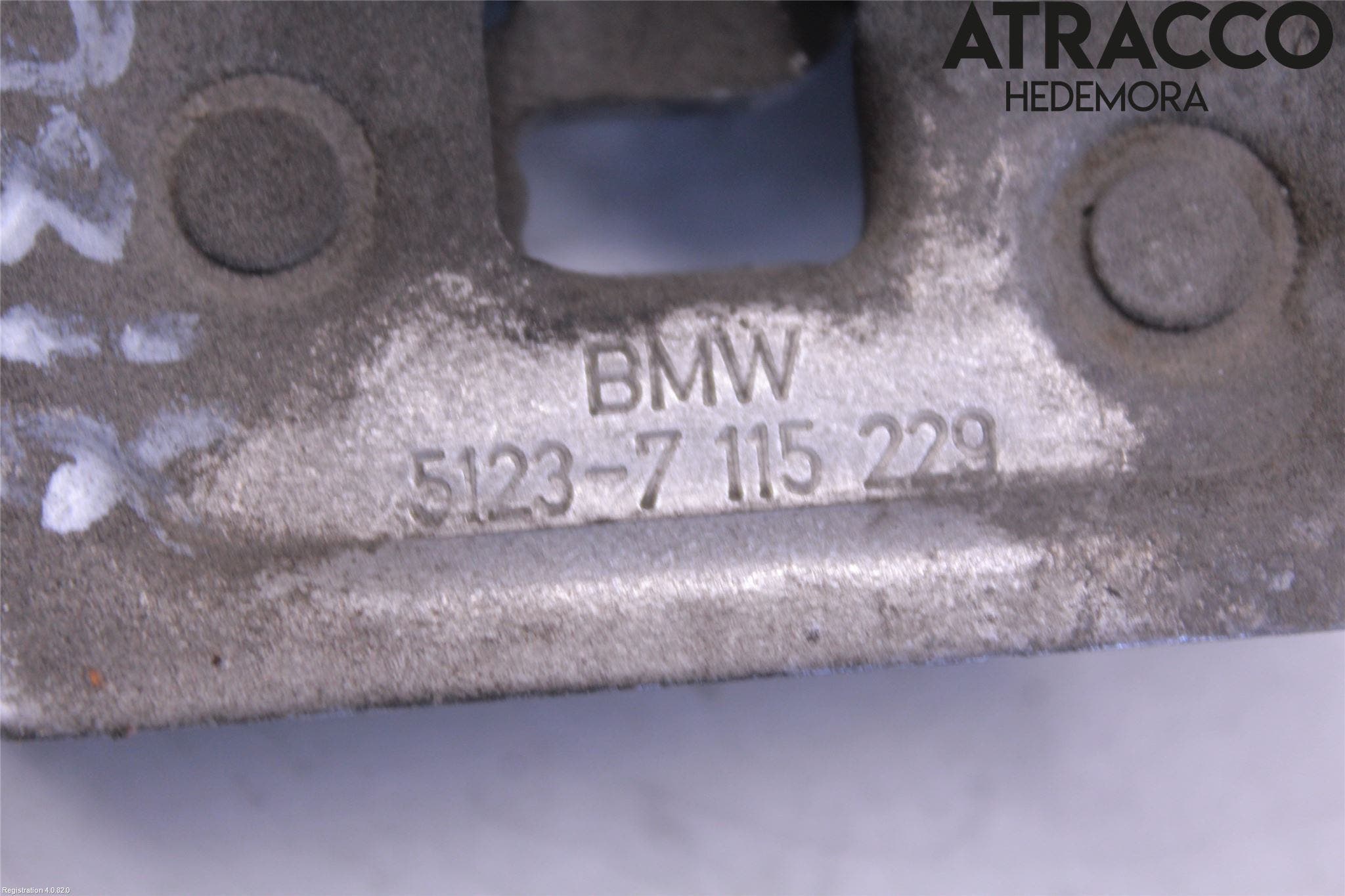 BMW 5 E60/61 Sed/Tou 02-10 Huvlås