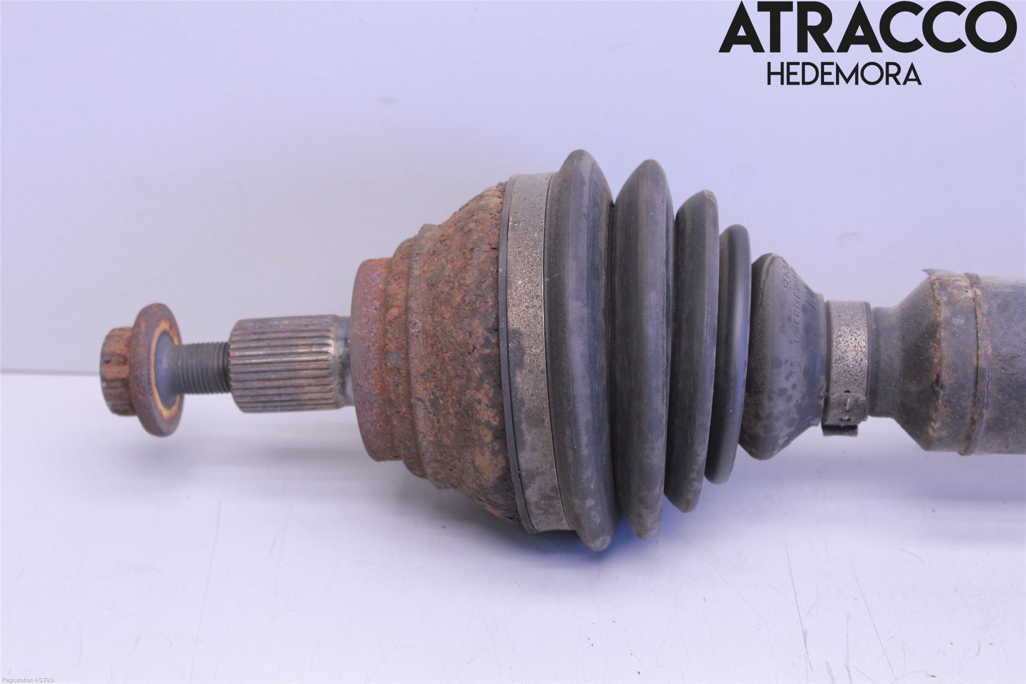 Skoda SUPERB 09-15 Drivaxel Fram Höger