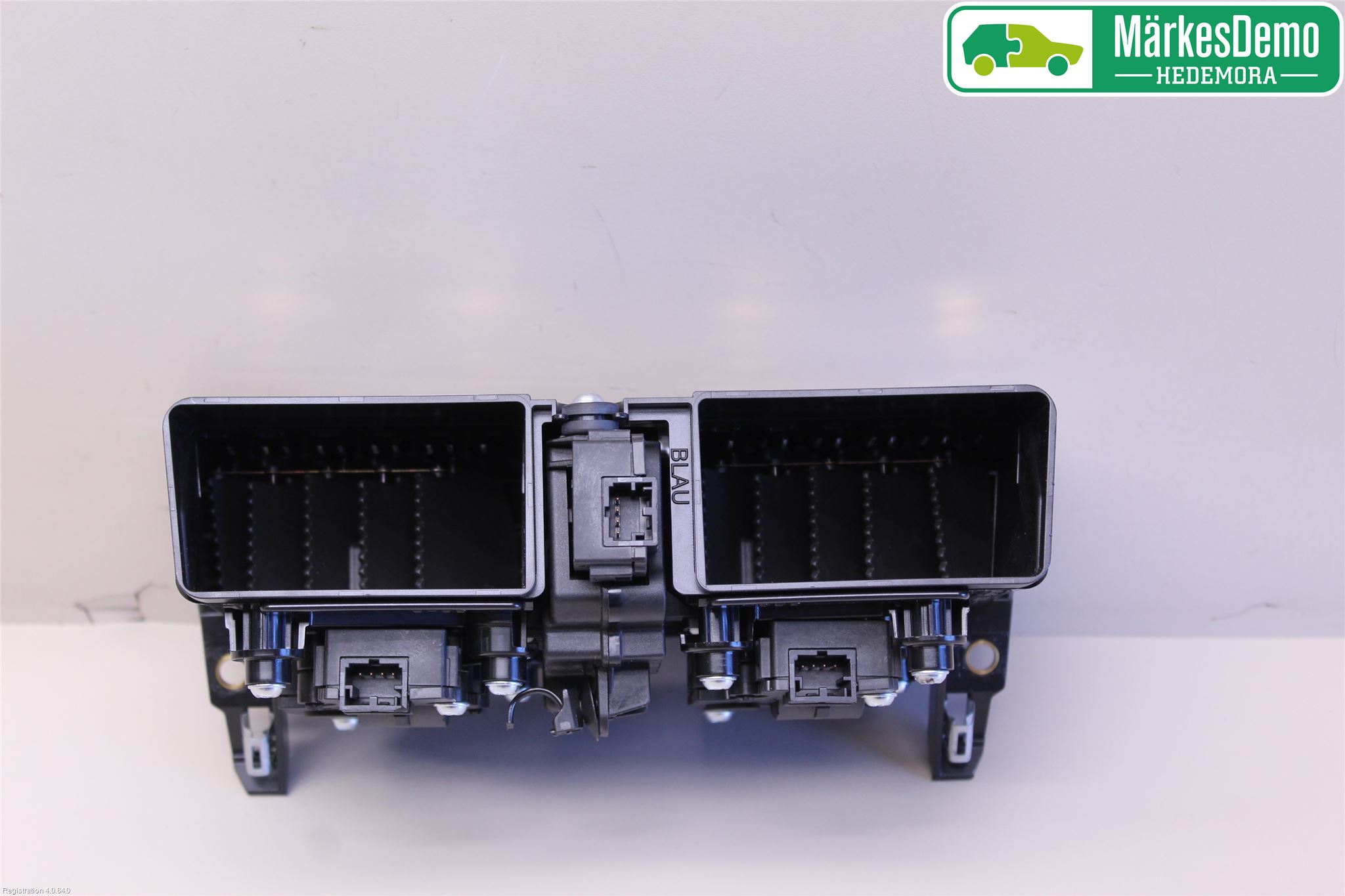 Porsche PANAMERA 09- Defrosterkanal-Munstycke