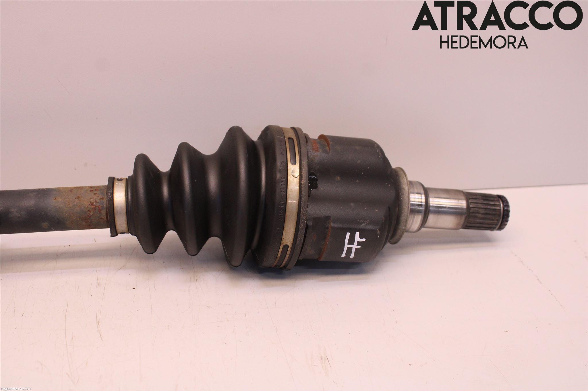 Toyota VERSO-S 11-16 Drivaxel Fram Höger