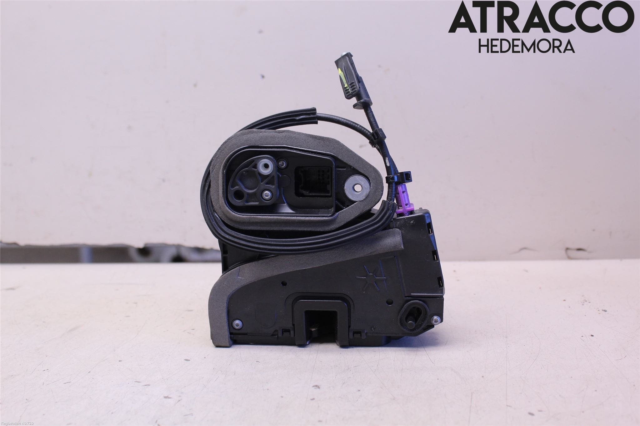 Opel INSIGNIA 17- Låskista-Dörrlås