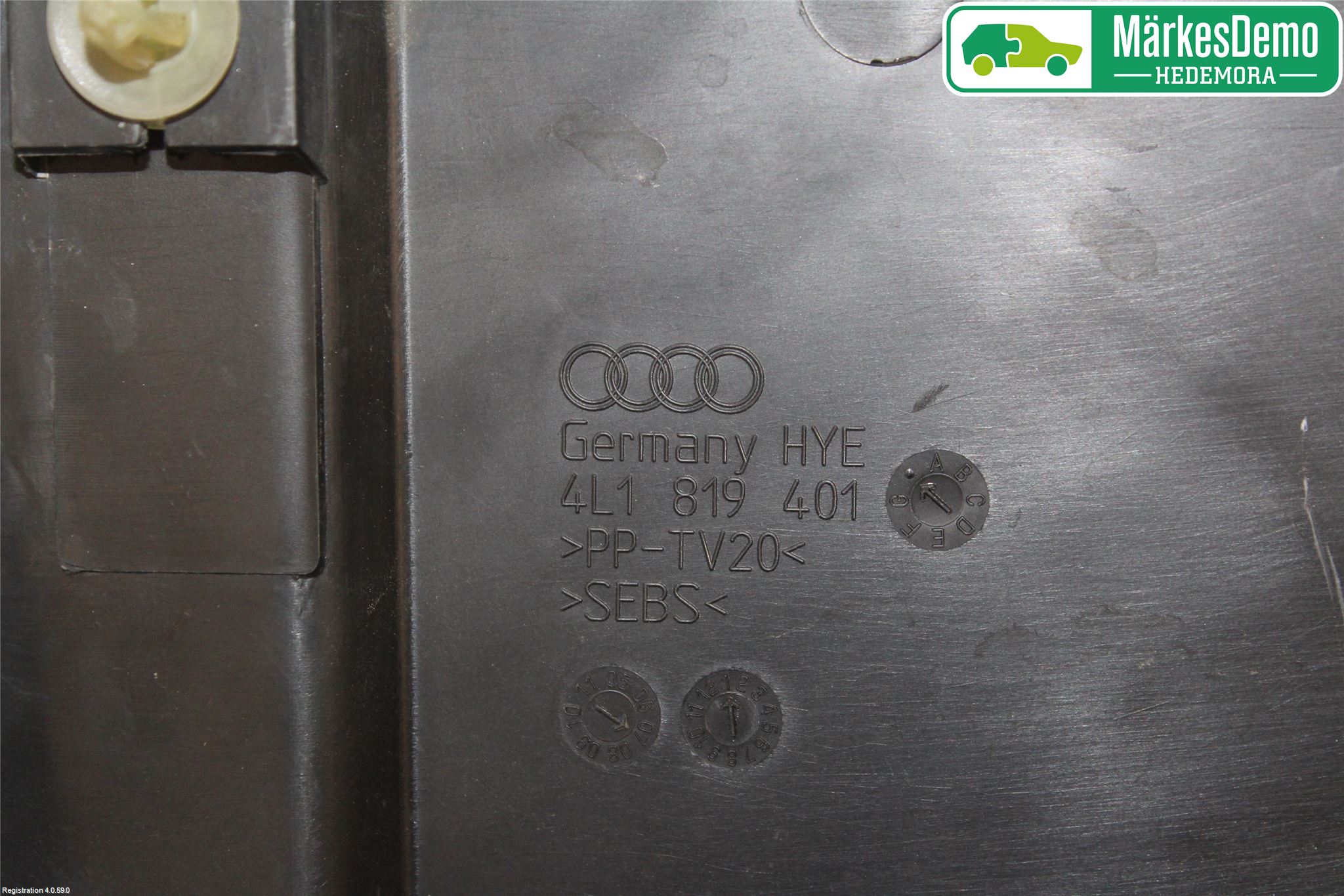 Audi Q7/SQ7 Torpedplåt-Torpedplast