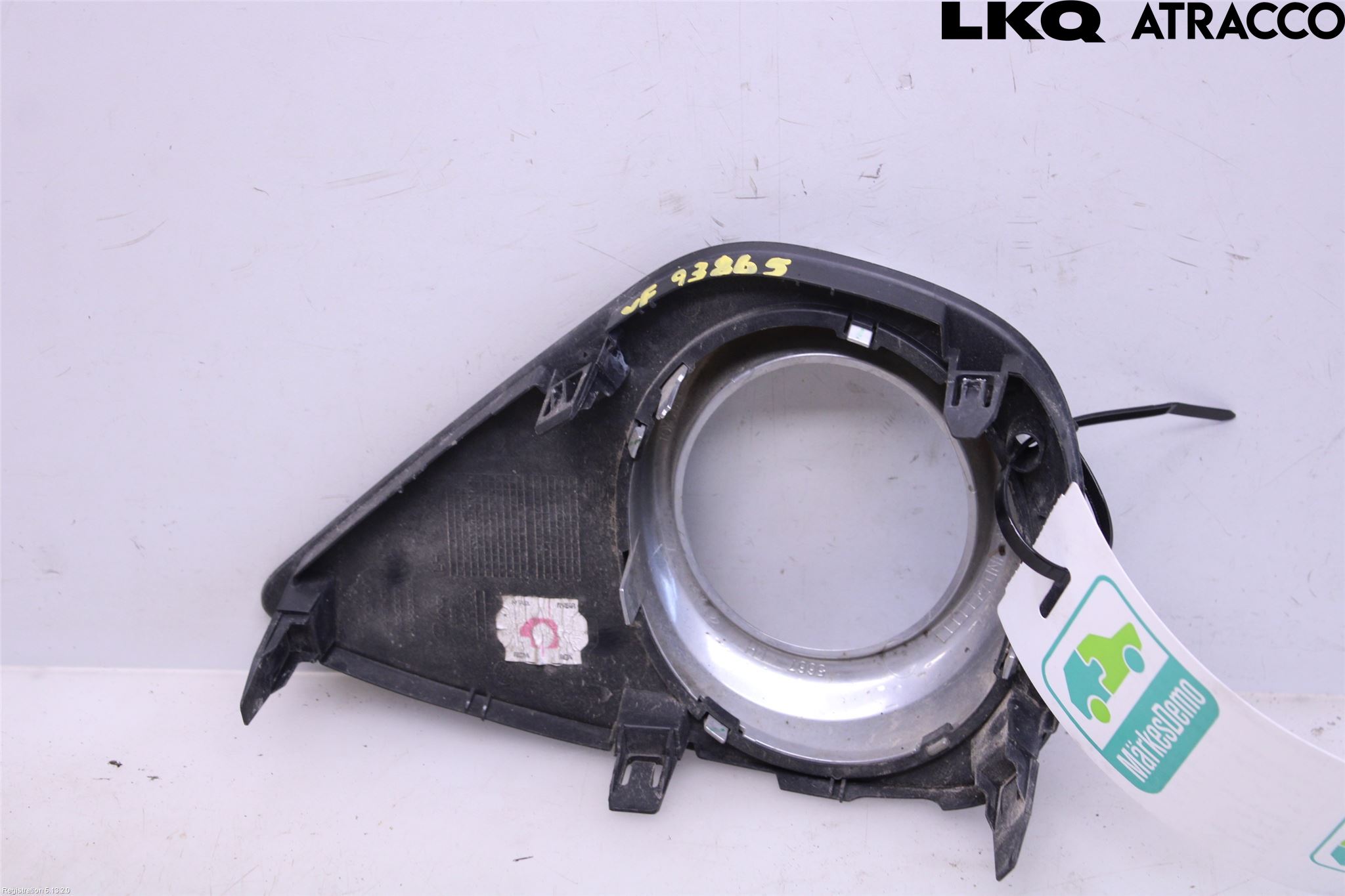Toyota YARIS XP130 15-20 Dimljussarg Fram