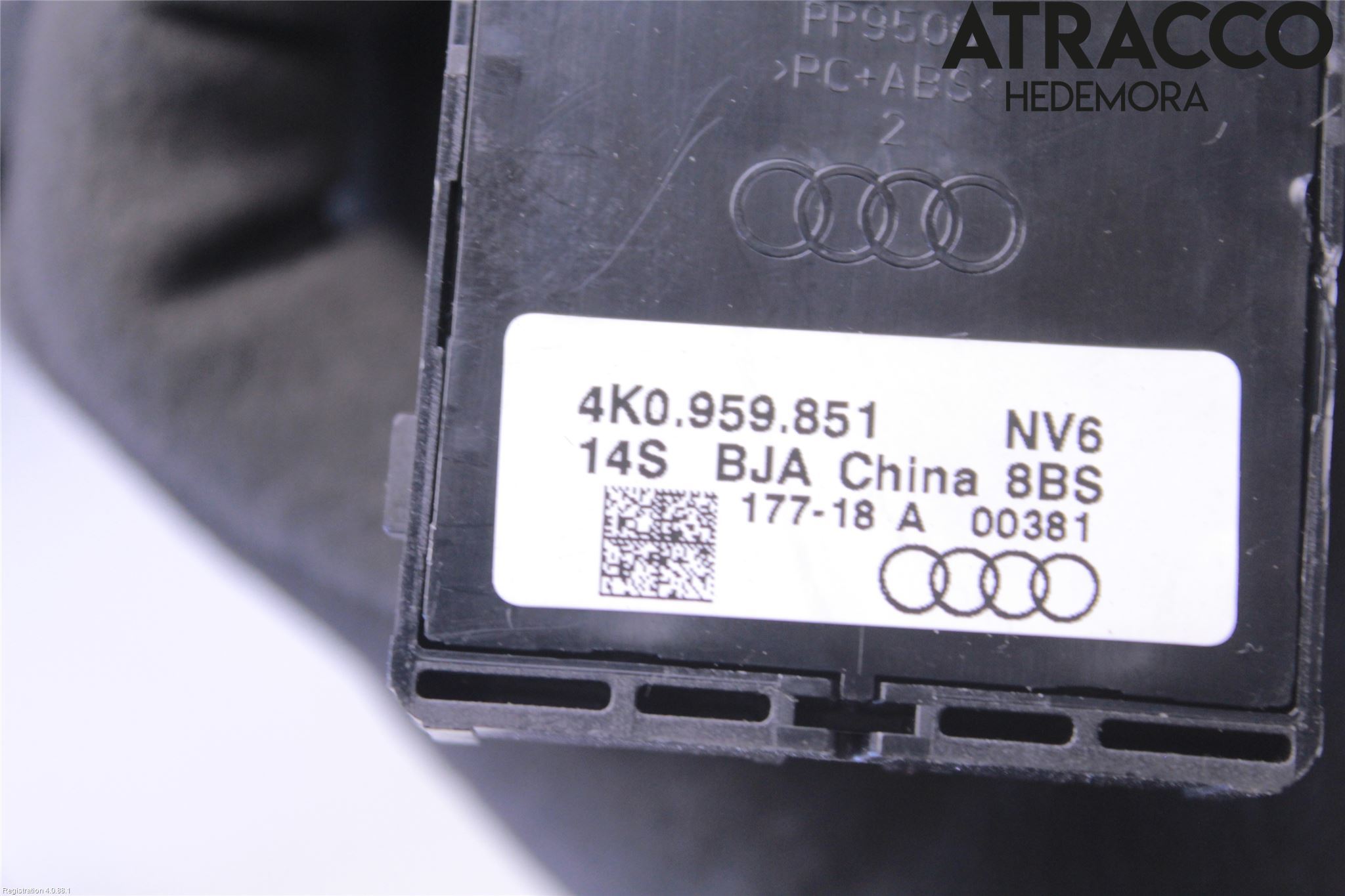 Audi A6 F2/C8 19- Strömställare Elhiss