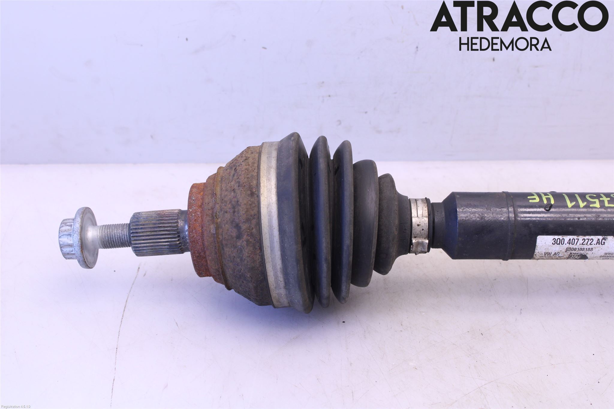 Volkswagen VW TIGUAN 16-24 Drivaxel Fram Höger