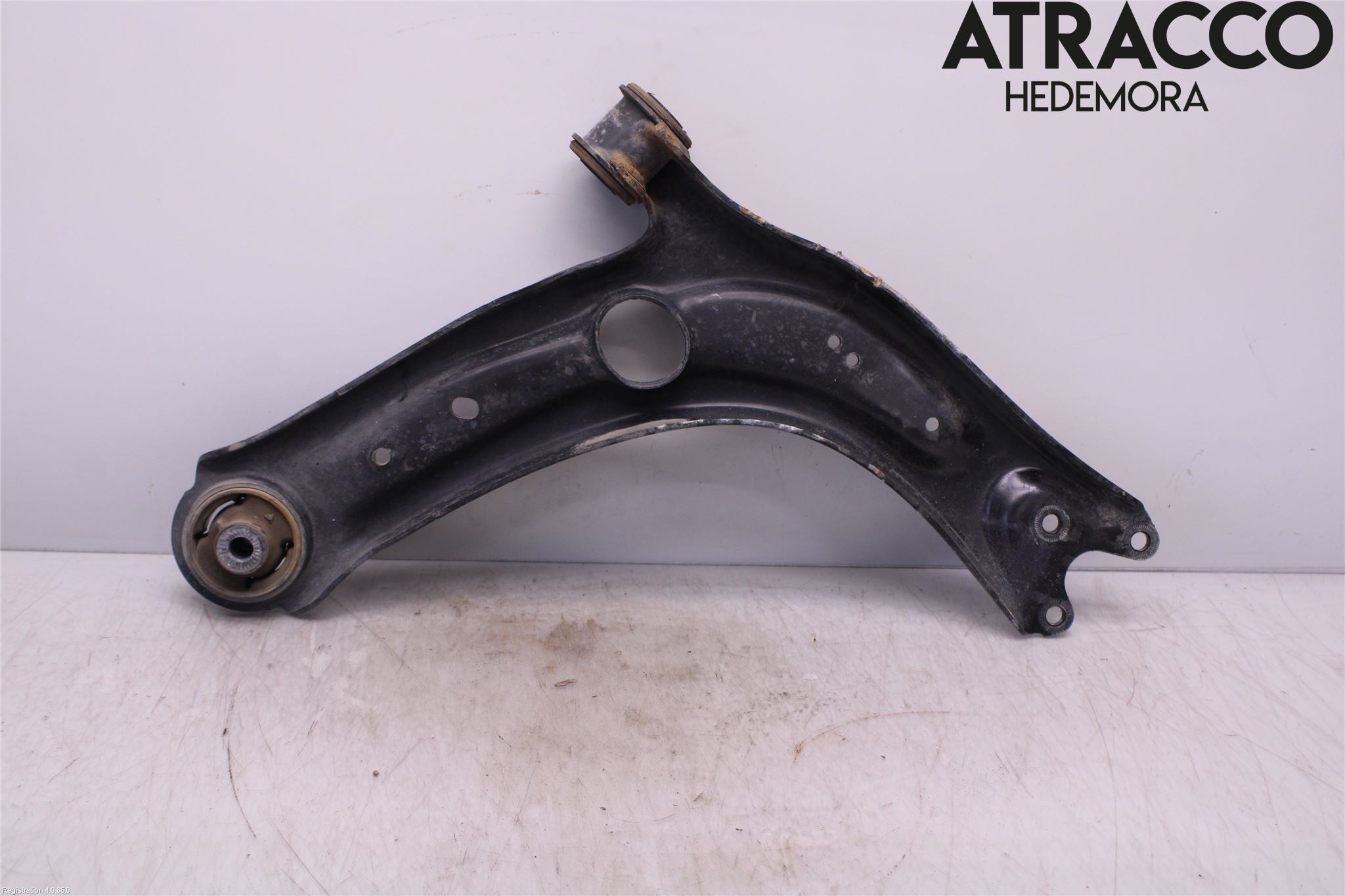 Skoda KODIAQ 17-24 Bärarm Fram Undre Vä