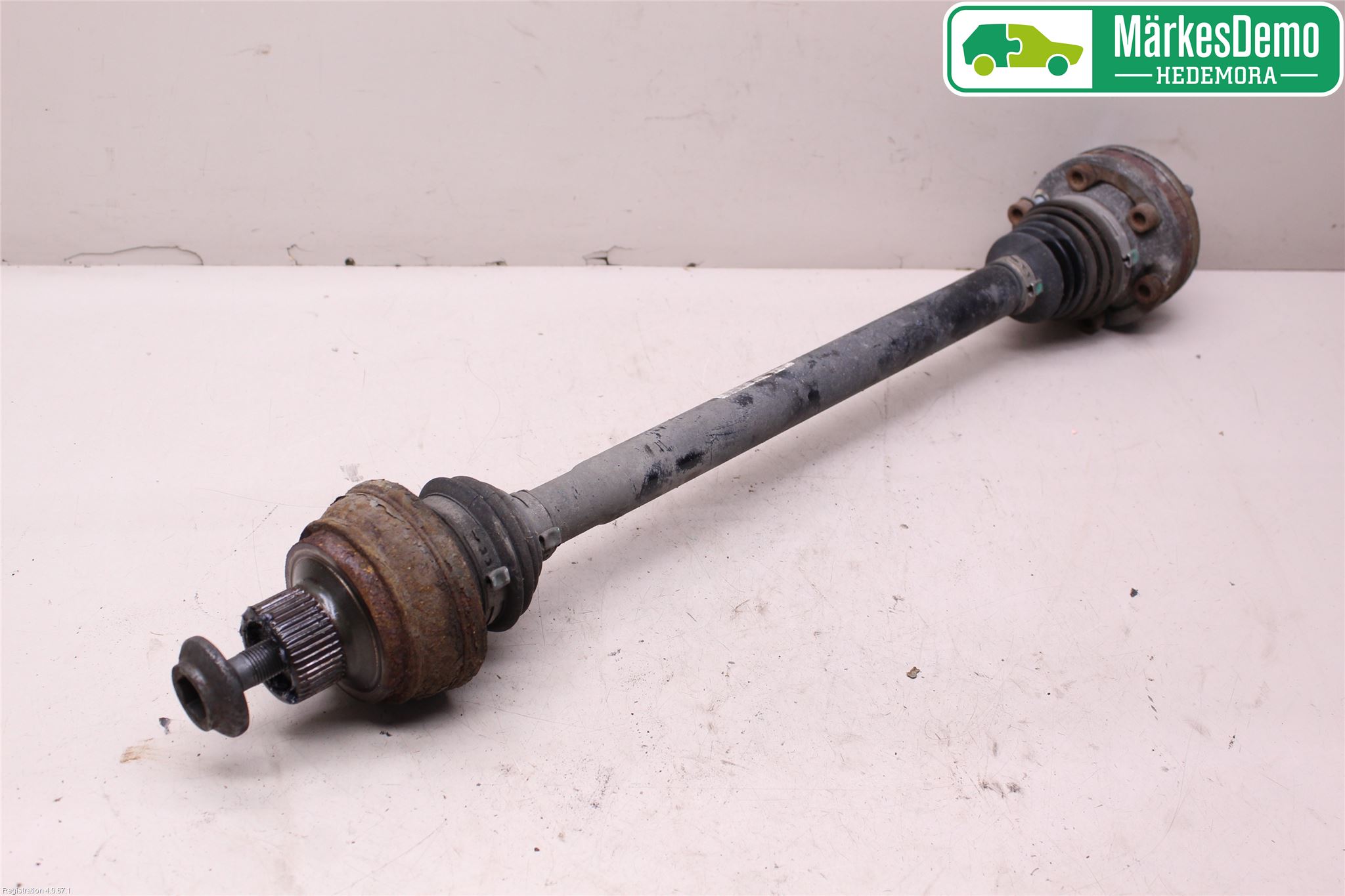 Audi Q5 09-16 Drivaxel Bak Vänster