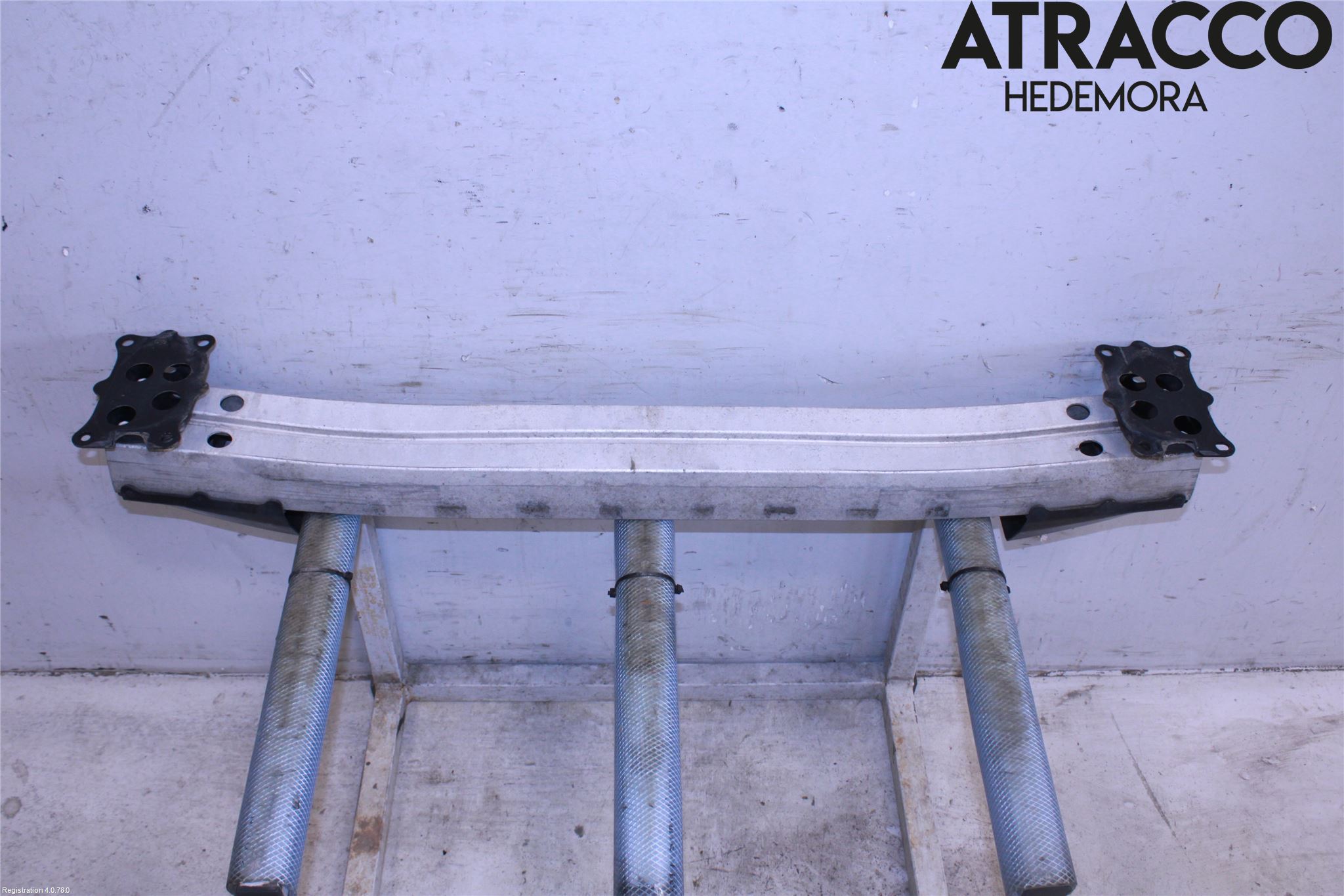 Subaru LEGACY    04-06 Stötfångarbalk Fram